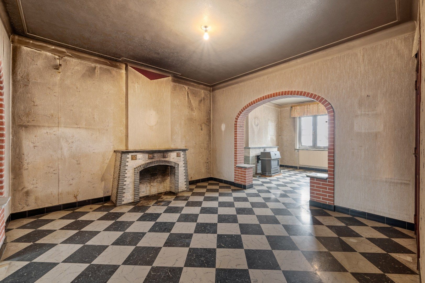 In bouwzone gelegen terrein: interessant voor investeerders! foto 8