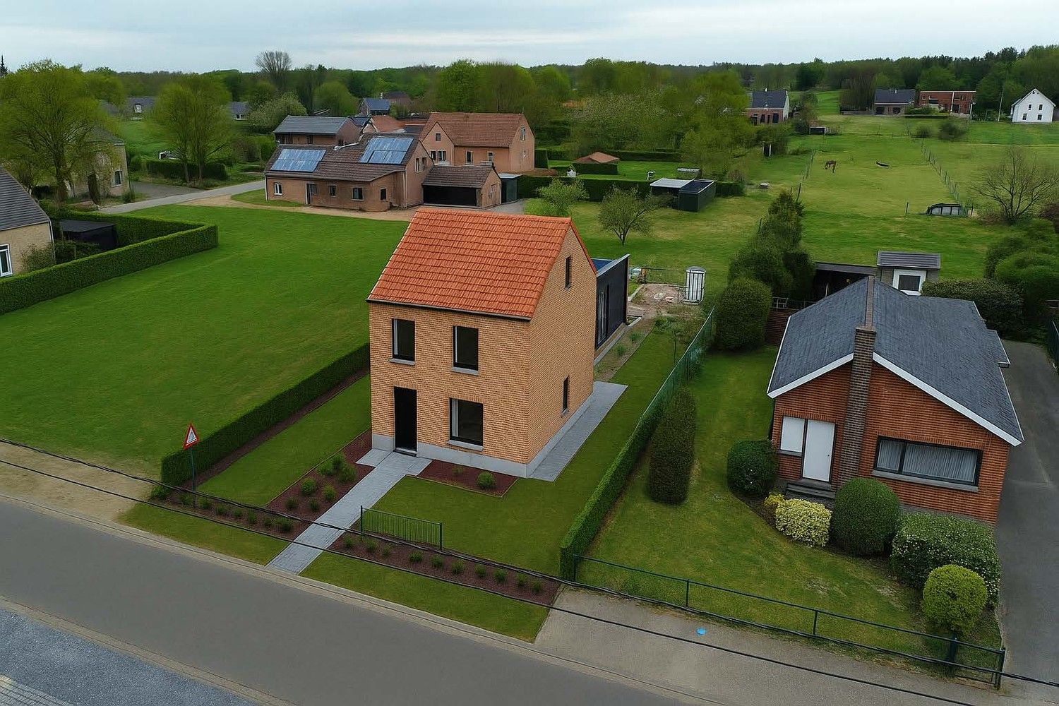 🏡  Casco woning met bijbouw op royaal perceel van 15a foto 17