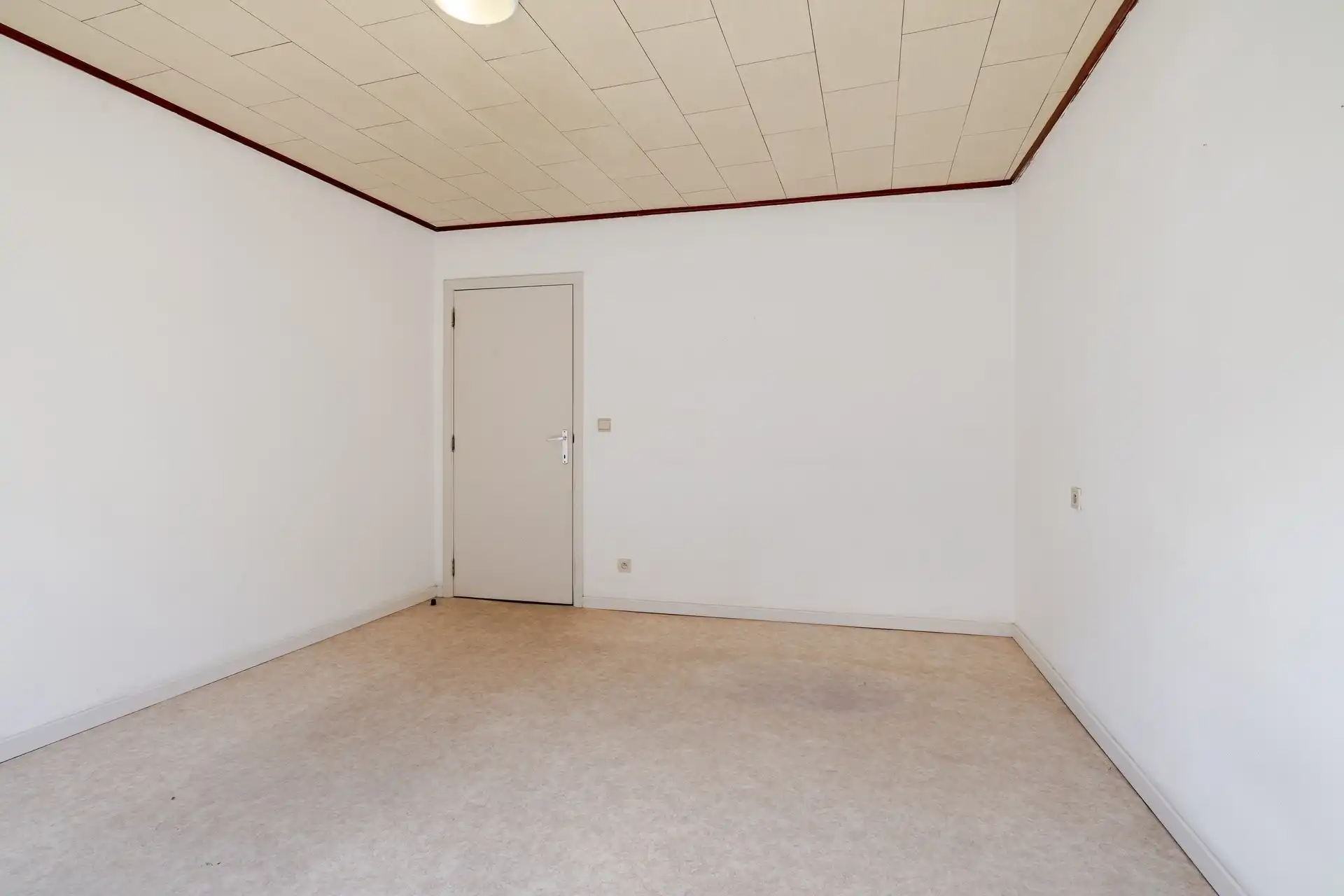3-slaapkamerwoning met loods in het centrum van Wetteren foto 10