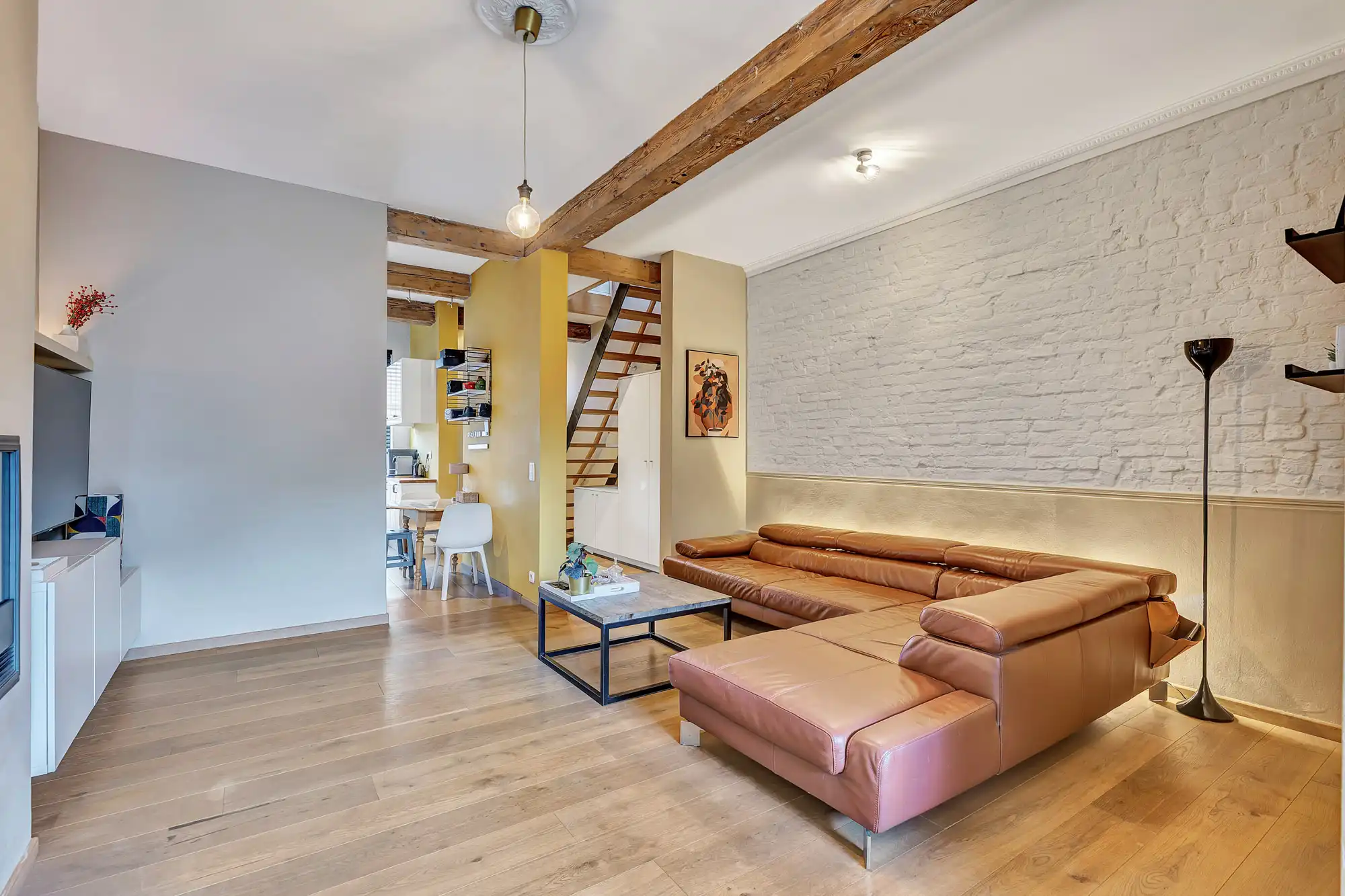 Instapklare woning met 3 slaapkamers, tuin en terras foto 8