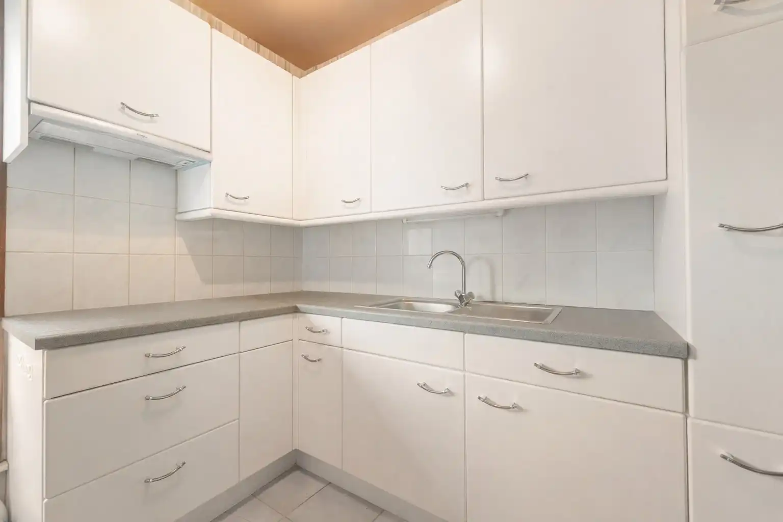 Gelijkvloers appartement te koop in Lokeren – nabij station en winkels foto 3