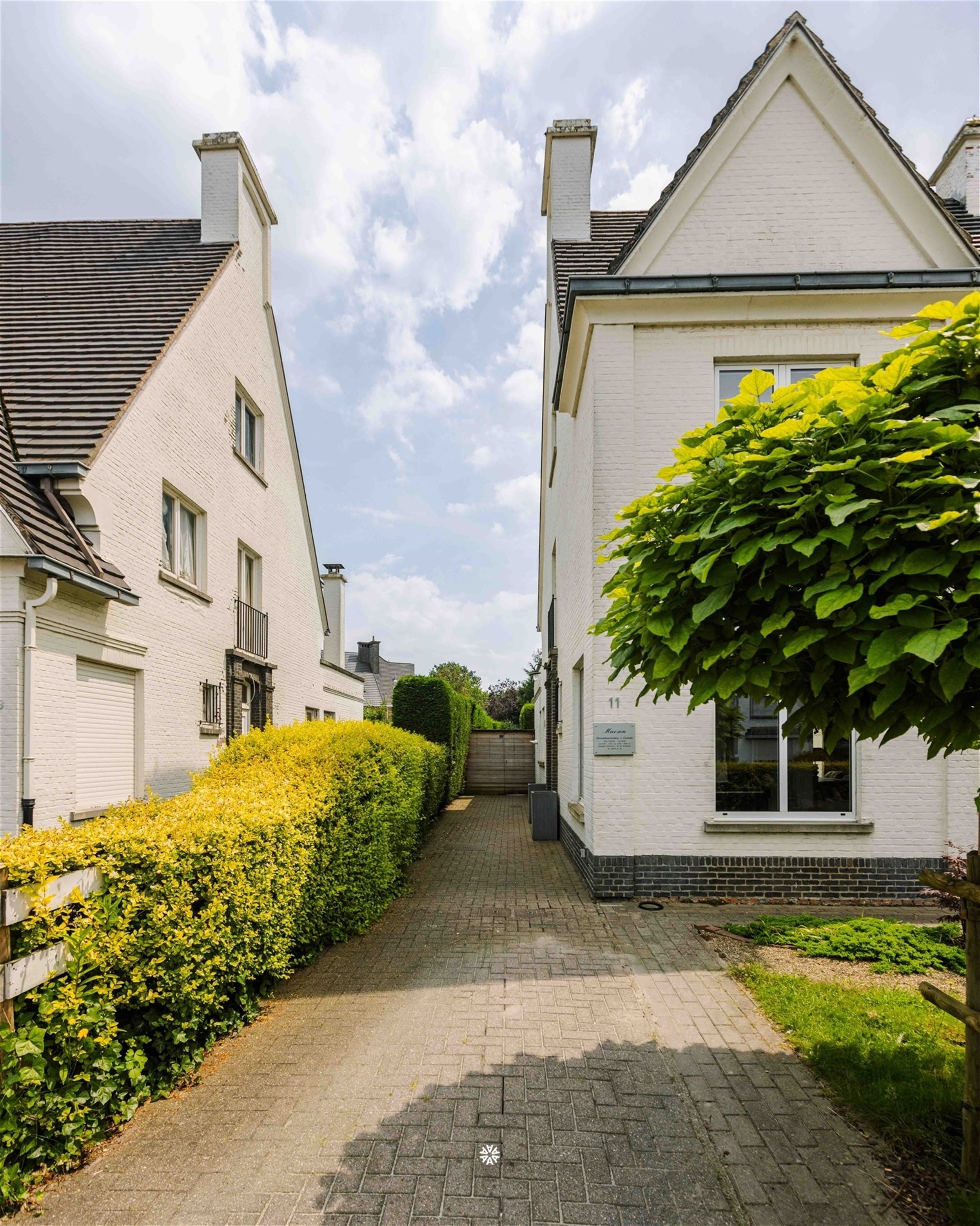 Zeer charmante koppelvilla met vier slaapkamers te koop in Sint-Niklaas foto 28