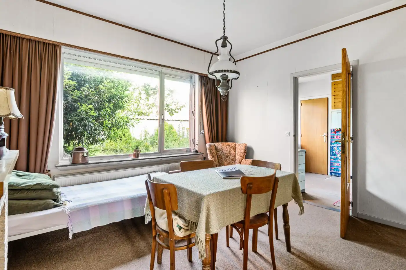 Te renoveren woning met 3 à 4 slpk., garage en tuintje foto 13