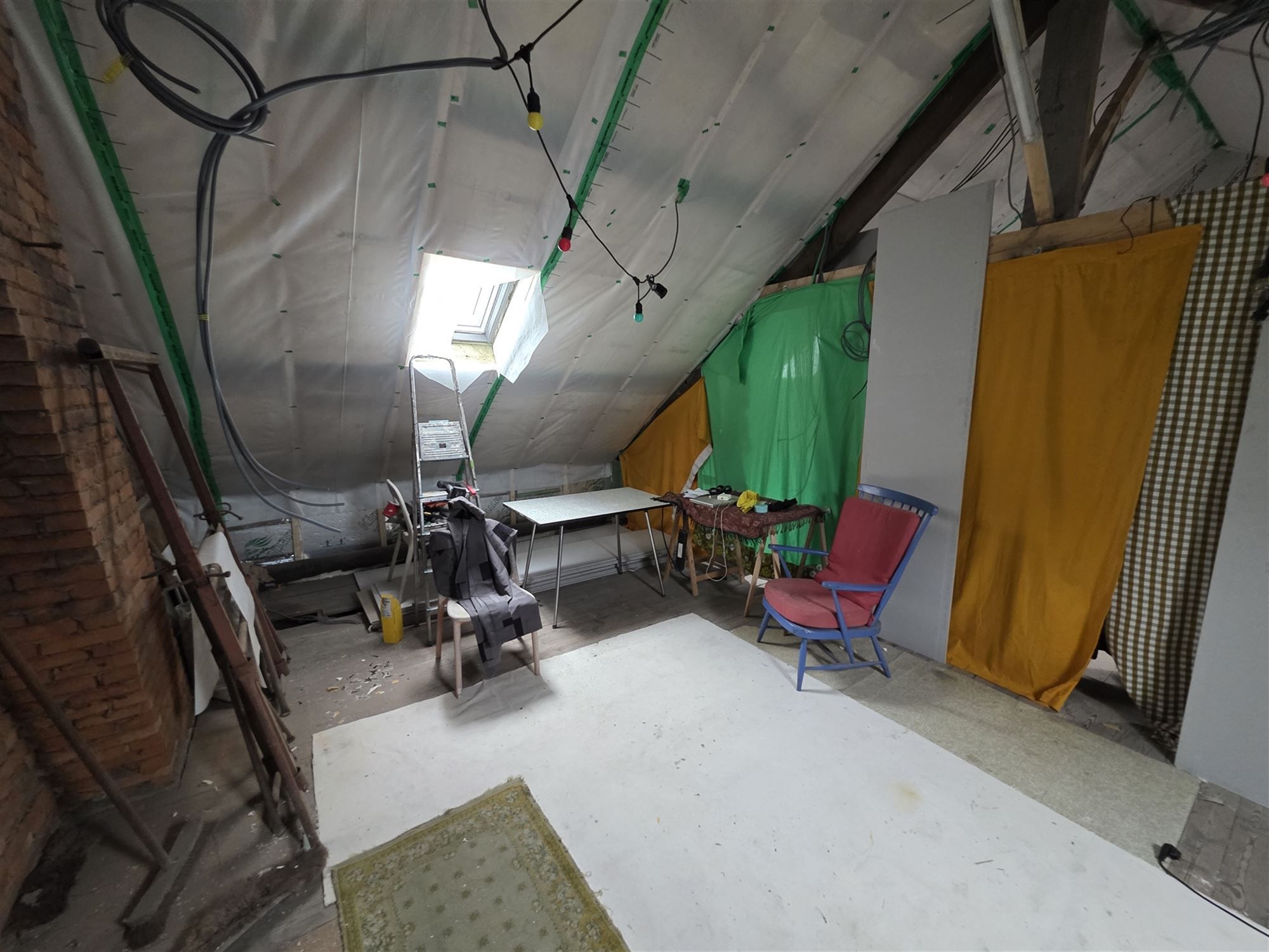 Gedeeltelijk vernieuwde boerderij op 903 m² foto 22