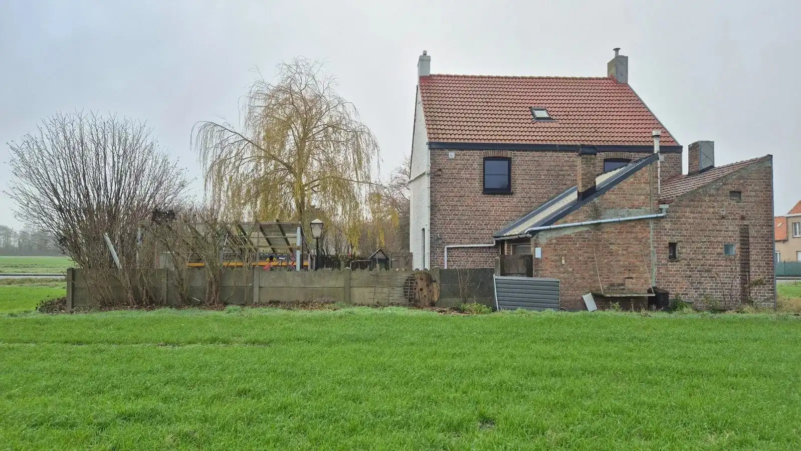Oudenburg: te vernieuwen landelijke woning foto 23