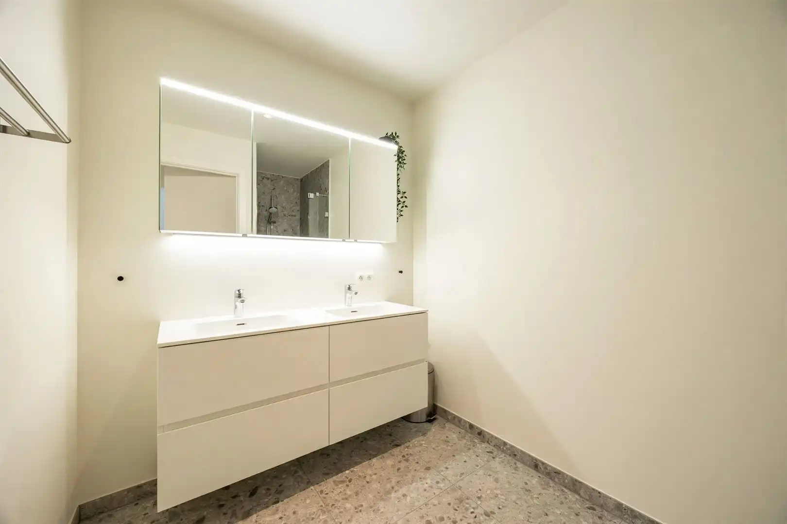 Appartement op het Eilandje groen zicht foto 12