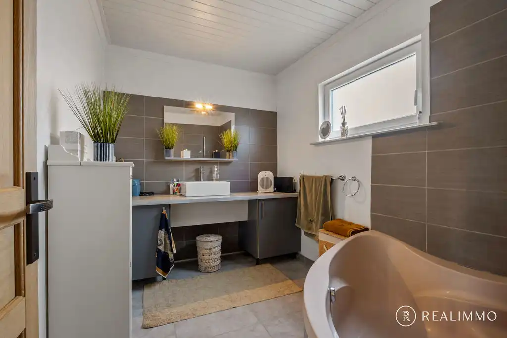 Charmante, landelijk gelegen gelijkvloerse woning op ruim perceel! foto 14