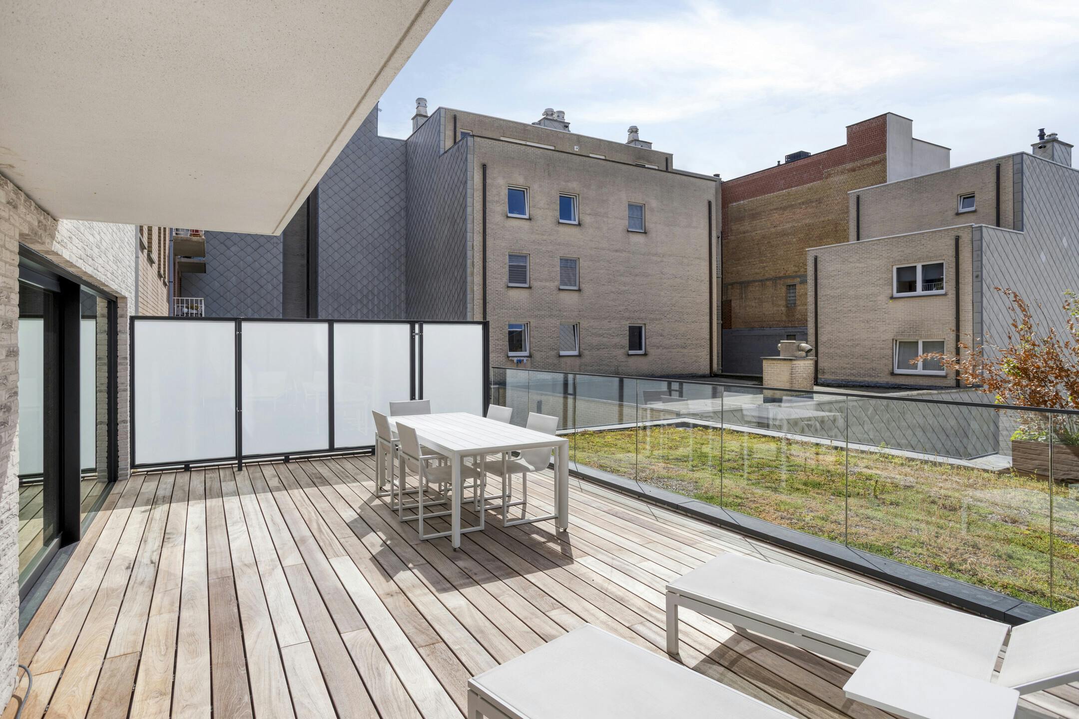 Perfect afgewerkt nieuwbouw appartement in Residentie Caline foto 6