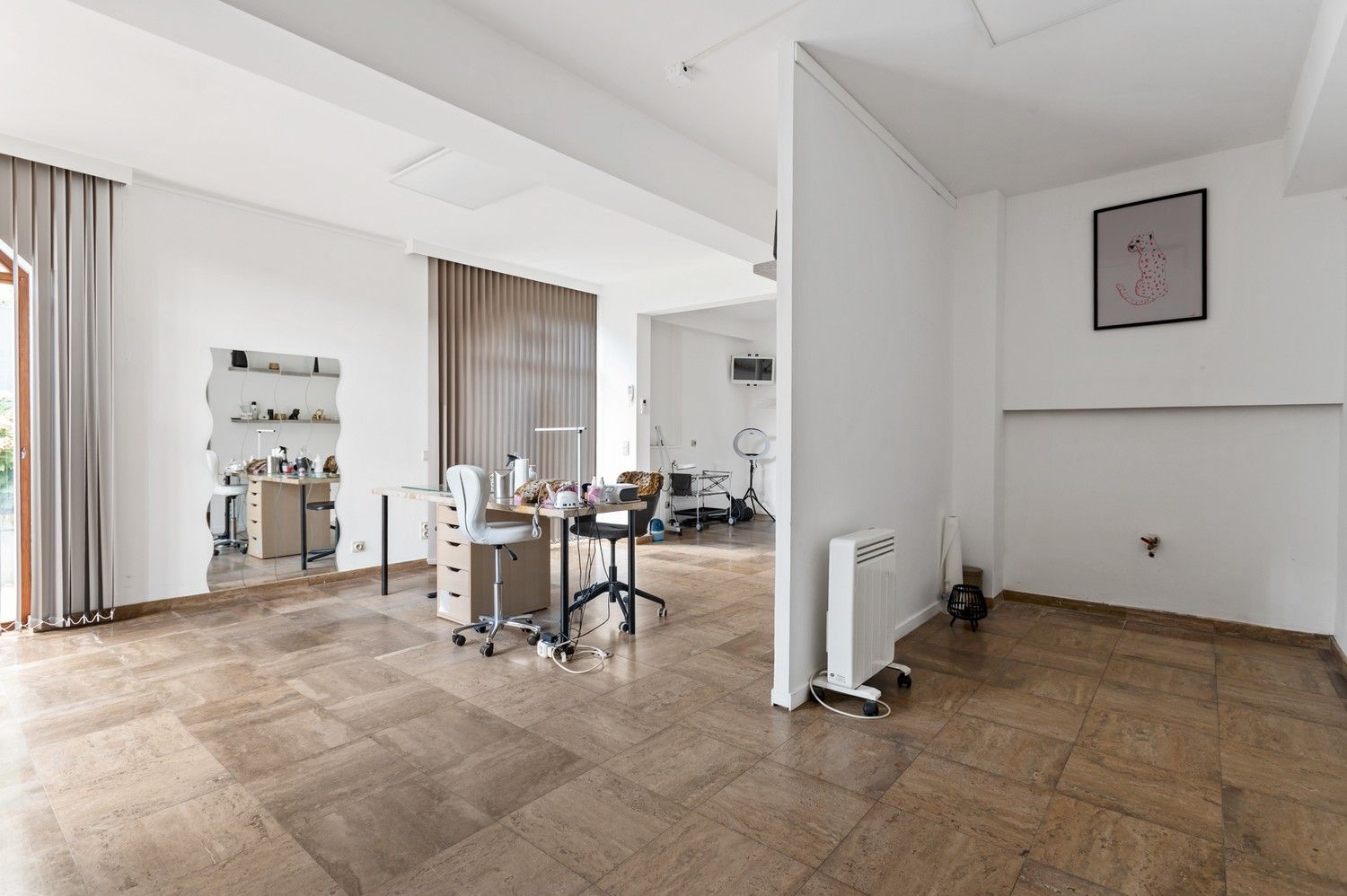 Ruim huis met 3 slaapkamers, tuin en garage te Deurne! foto 8