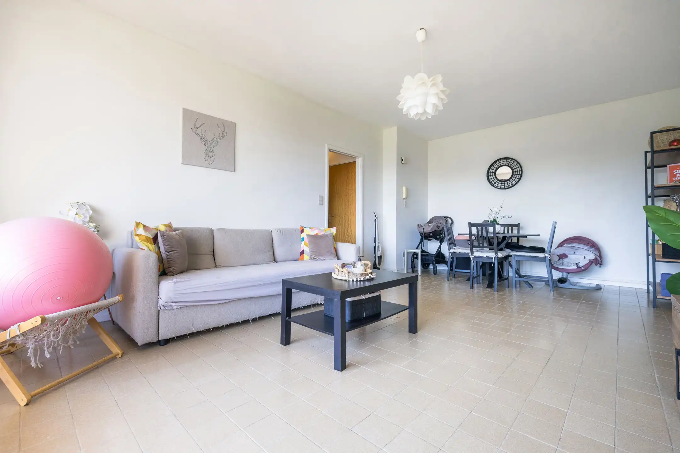 Mooi appartement met 2 slaapkamers van ± 84 m² foto 2