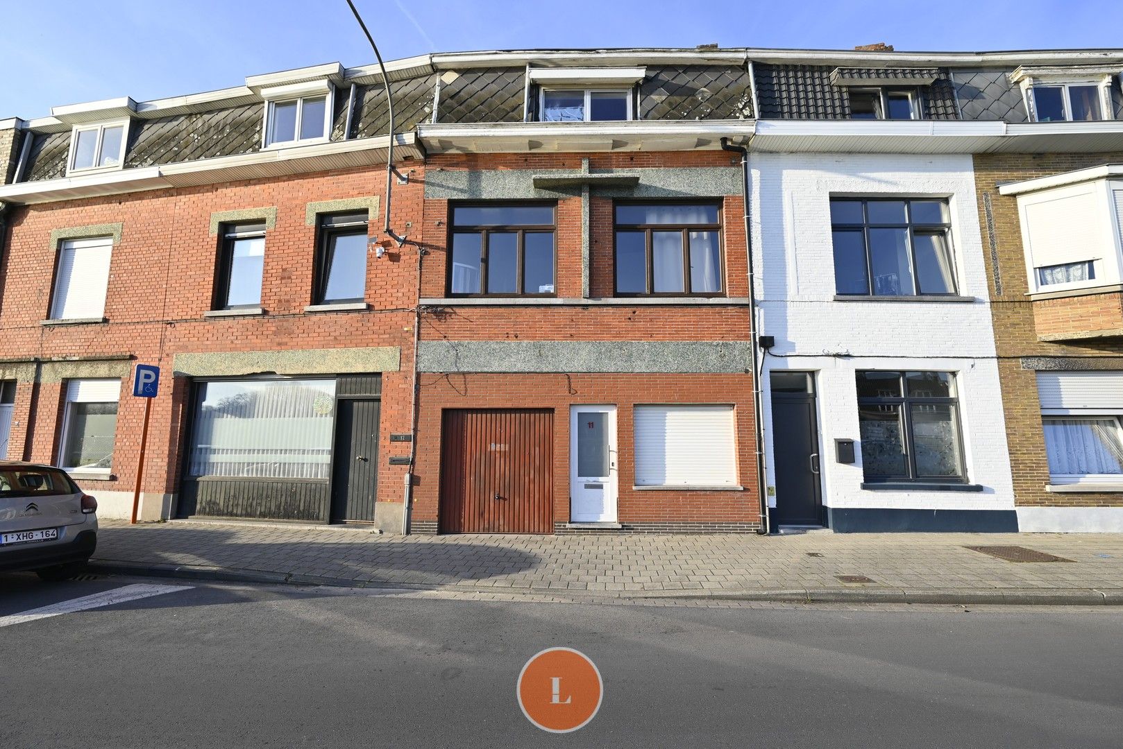 Te renoveren woning met 4 kamers aan de Leieboorden in Menen foto {{pictureIndex}}