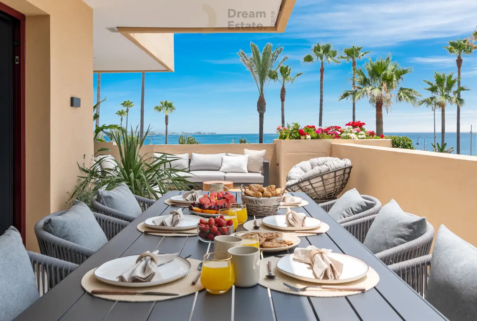 Gerenoveerd appartement met prachtig zicht op zee - firstline te Costalita del Mar. foto 3