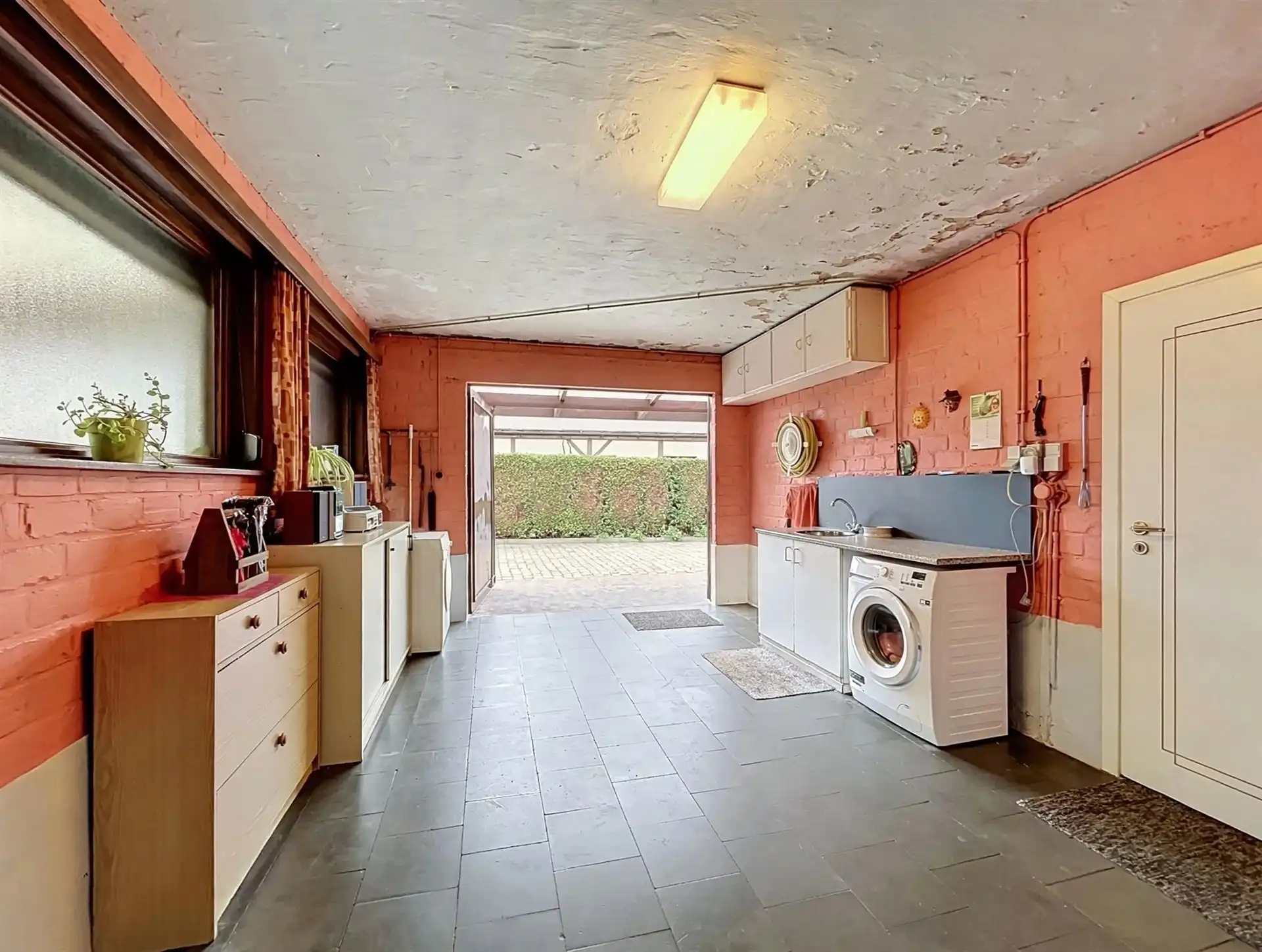 Instapklare gezinswoning met 4 slaapkamers en dubbele garage  op toplocatie foto 18