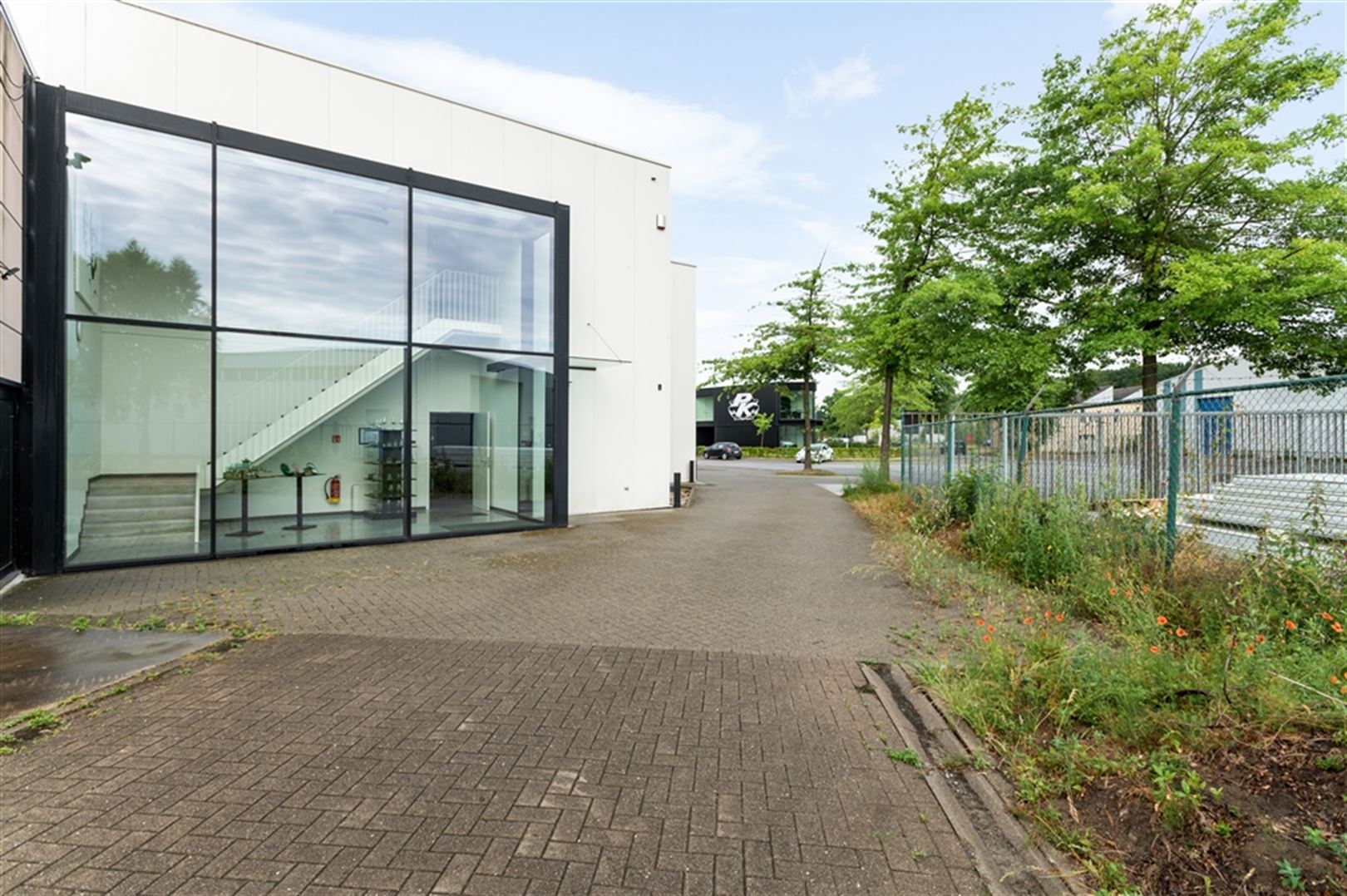 Kantoorgebouw foto 30