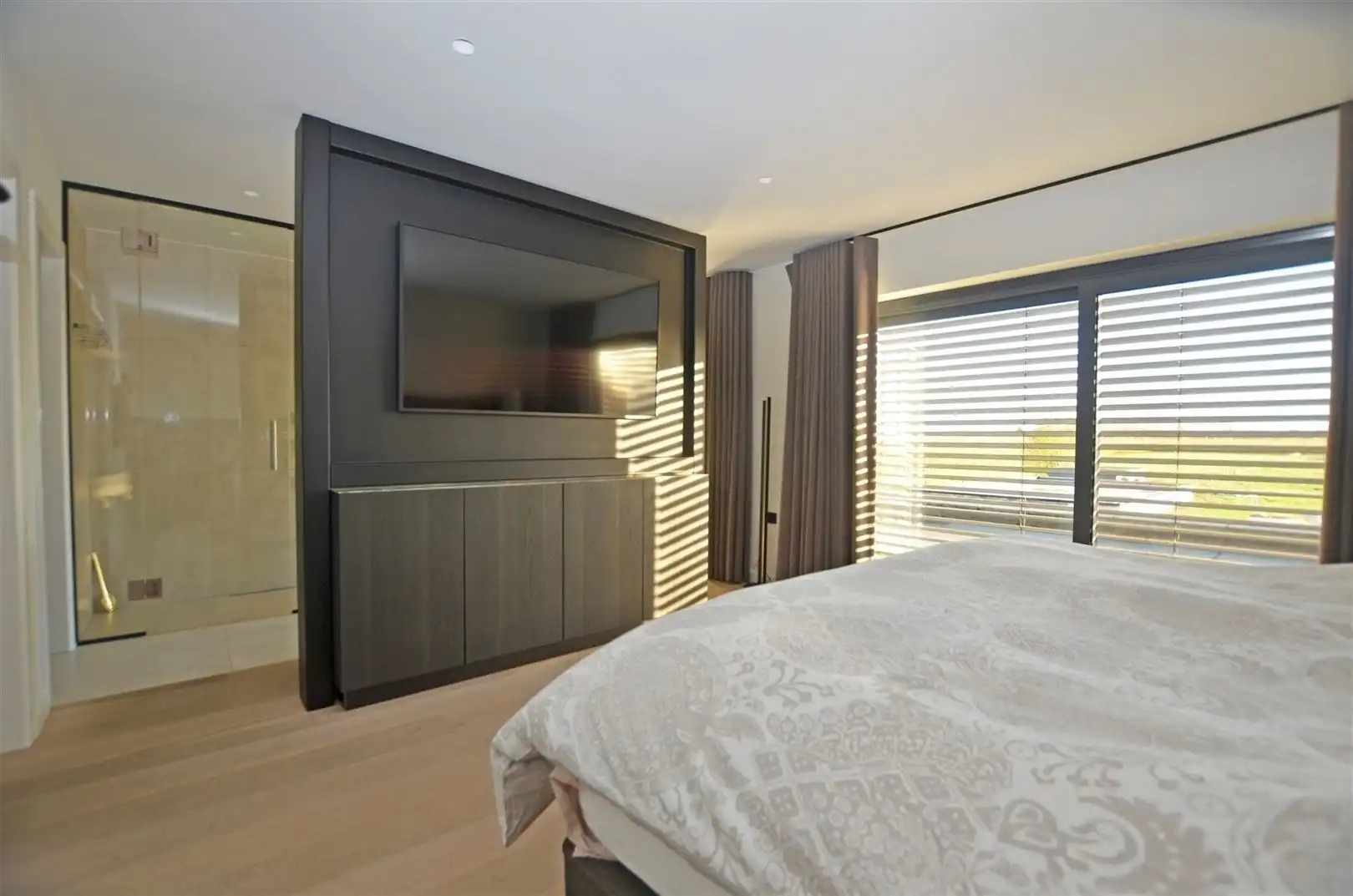 Landelijk gelegen villa met weids zicht. foto 17