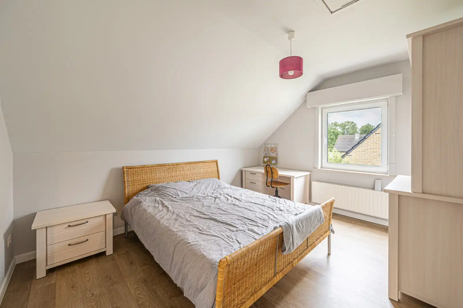 Instapklare halfopen woning met 3 slaapkamers, garage en zongerichte tuin in Zonnebeke foto 14