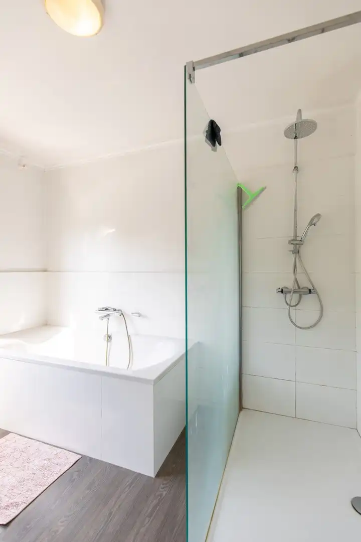 Woning met tuin in de binnenstad foto 22