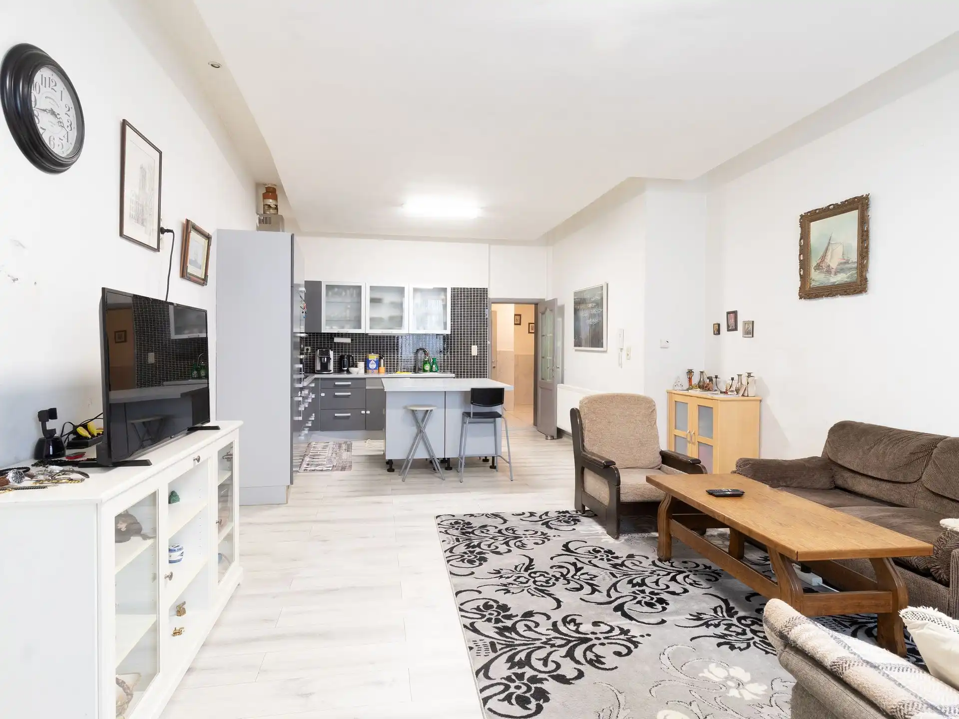 Opbrengsteigendom met zes appartementen in Hoboken foto 2