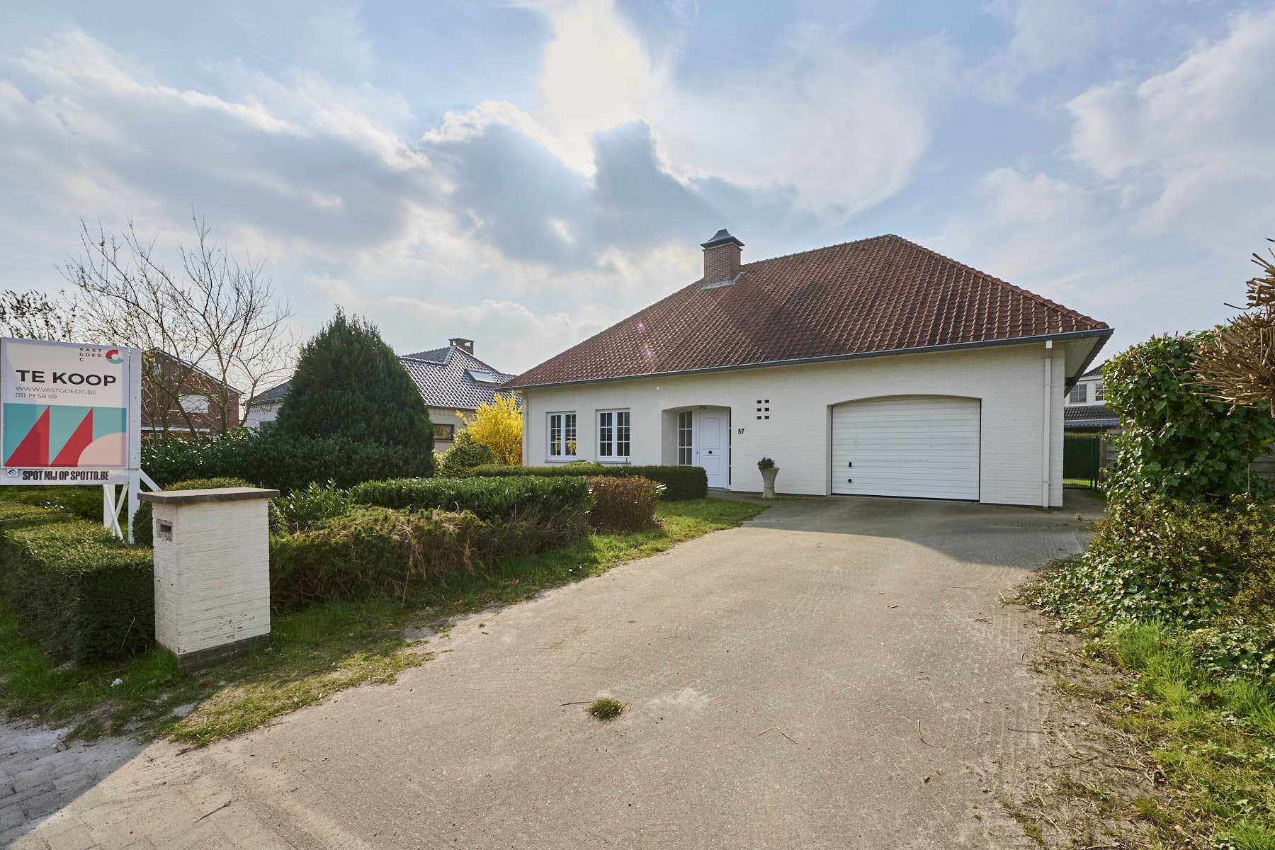 Huis te koop foto {{pictureIndex}}
