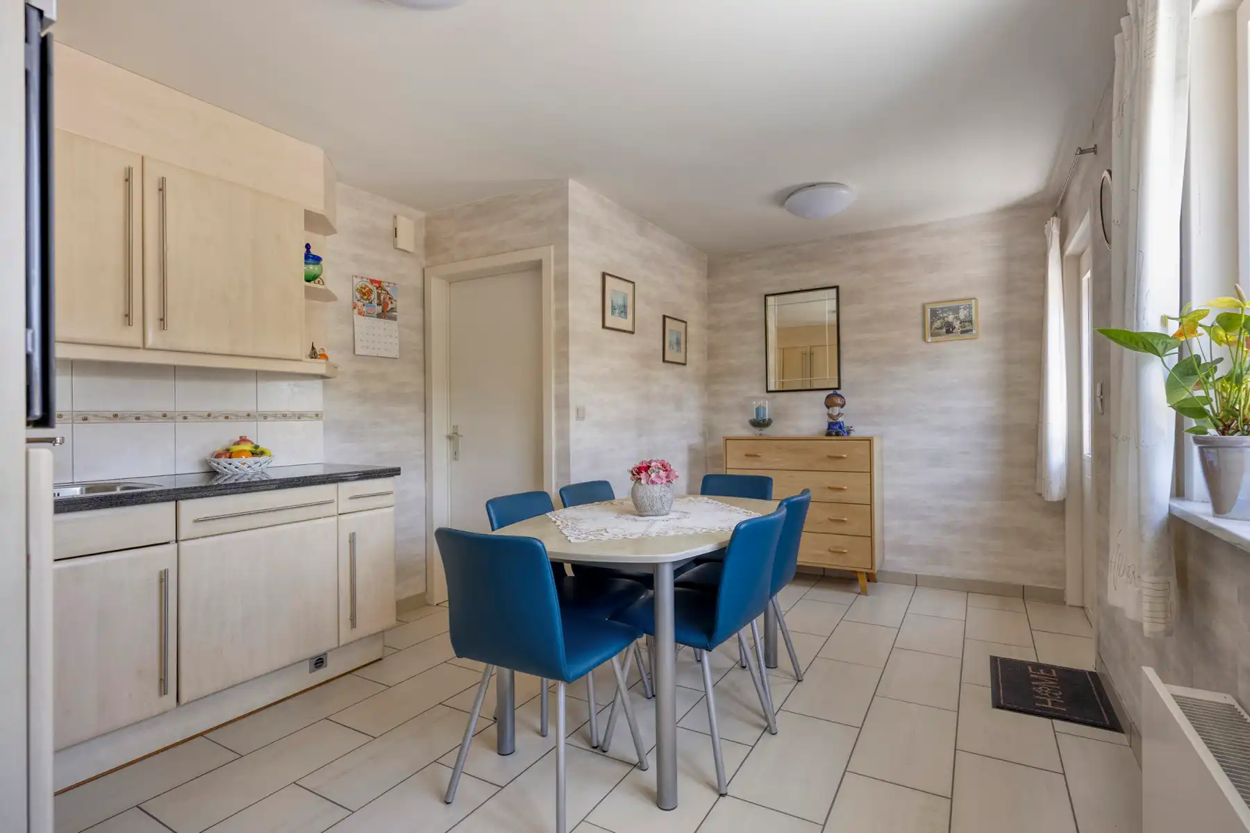 Vrijstaande woning op een perceel van 10a 20ca in een rustige, landelijke omgeving foto 8