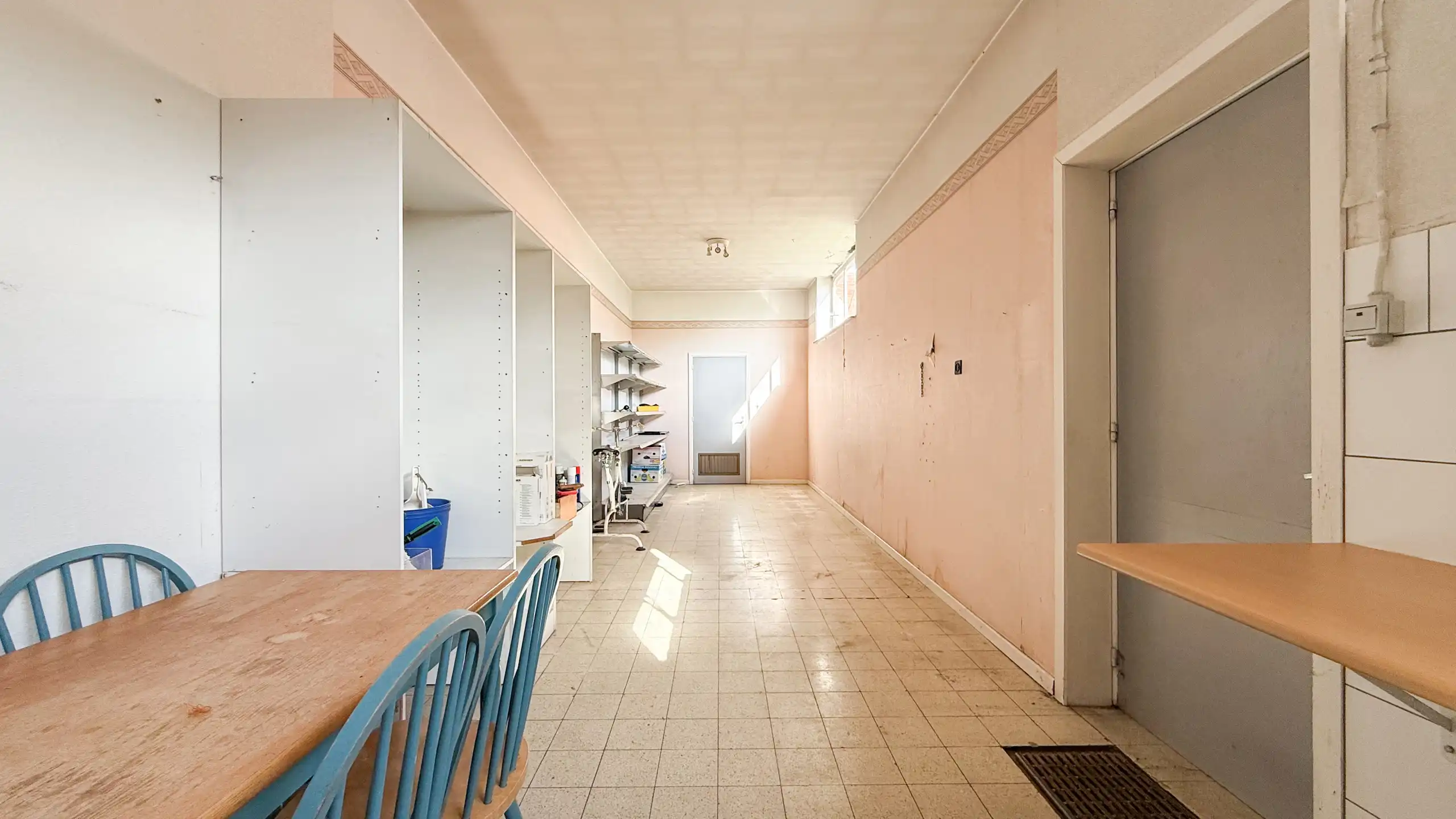 Te koop: Handelspand met appartement in hartje Alken  foto 14