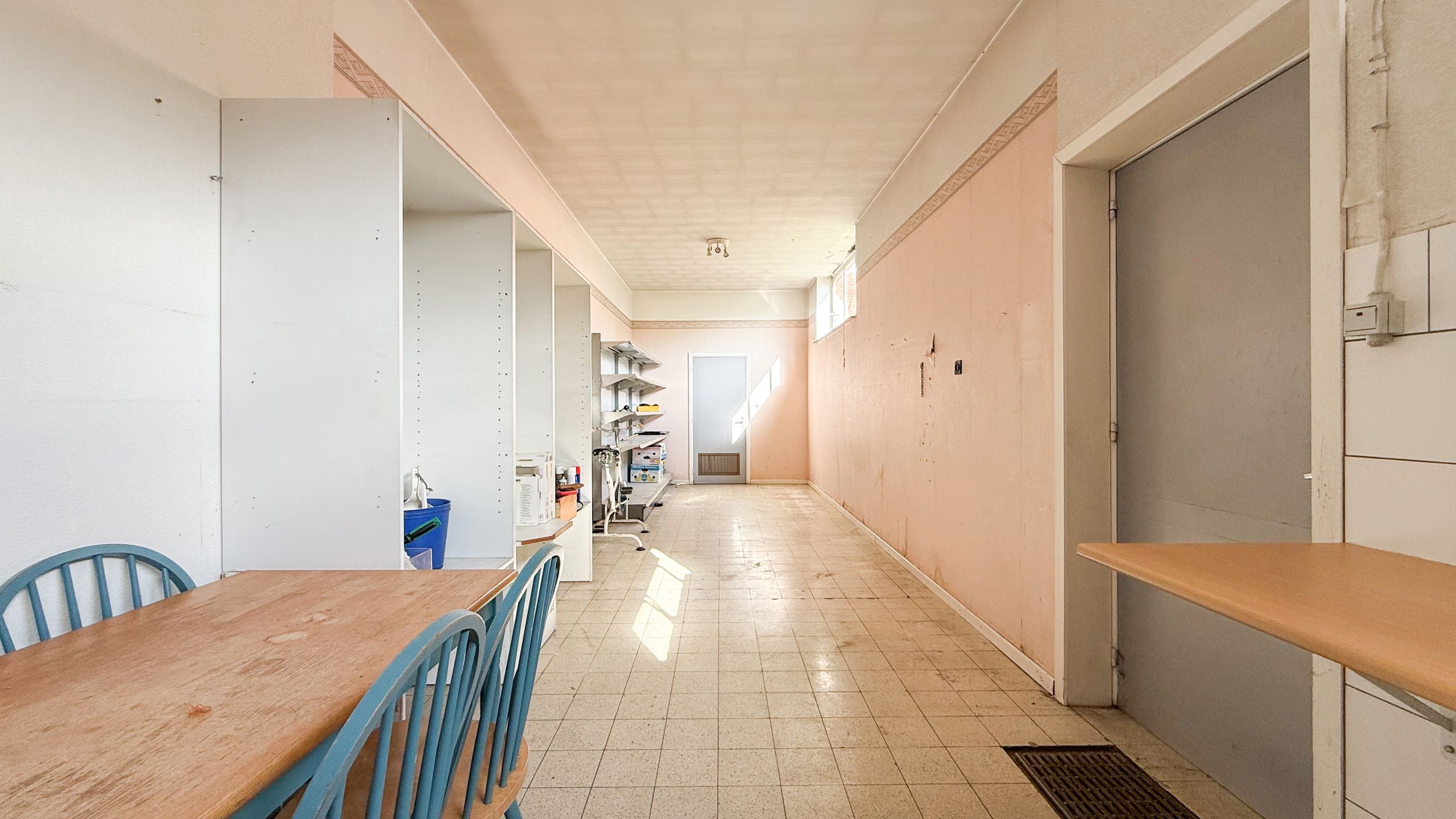 Te koop: Handelspand met appartement in hartje Alken  foto 14