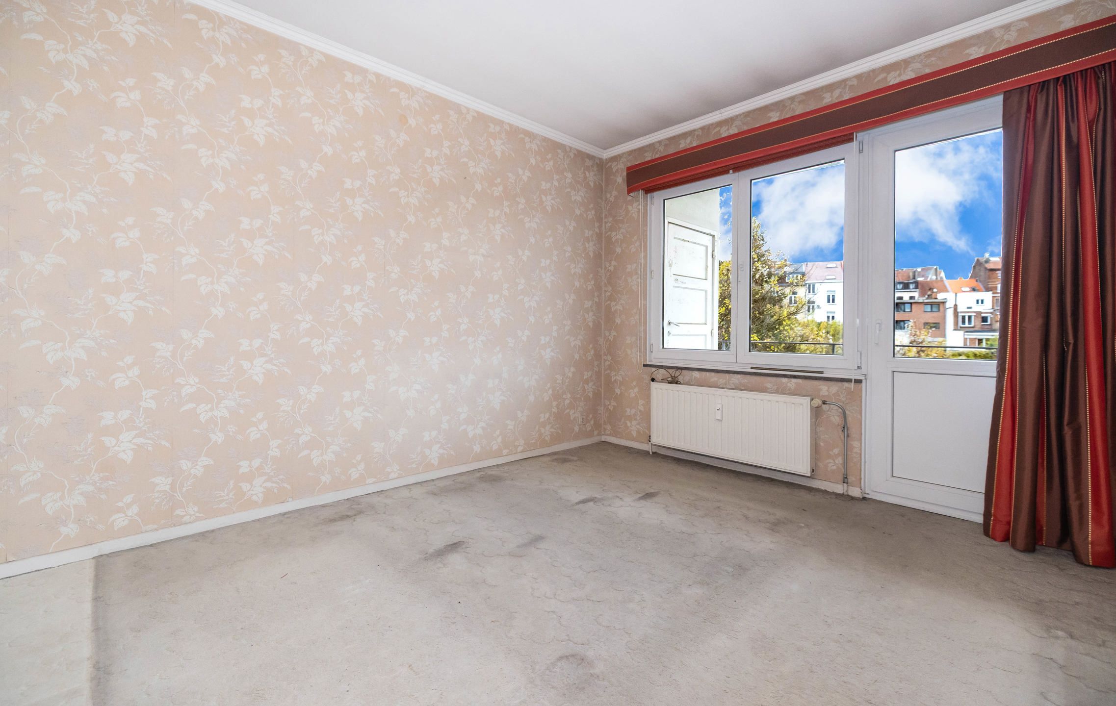 Appartement met 2 slaapkamers + terras : te renoveren foto 11