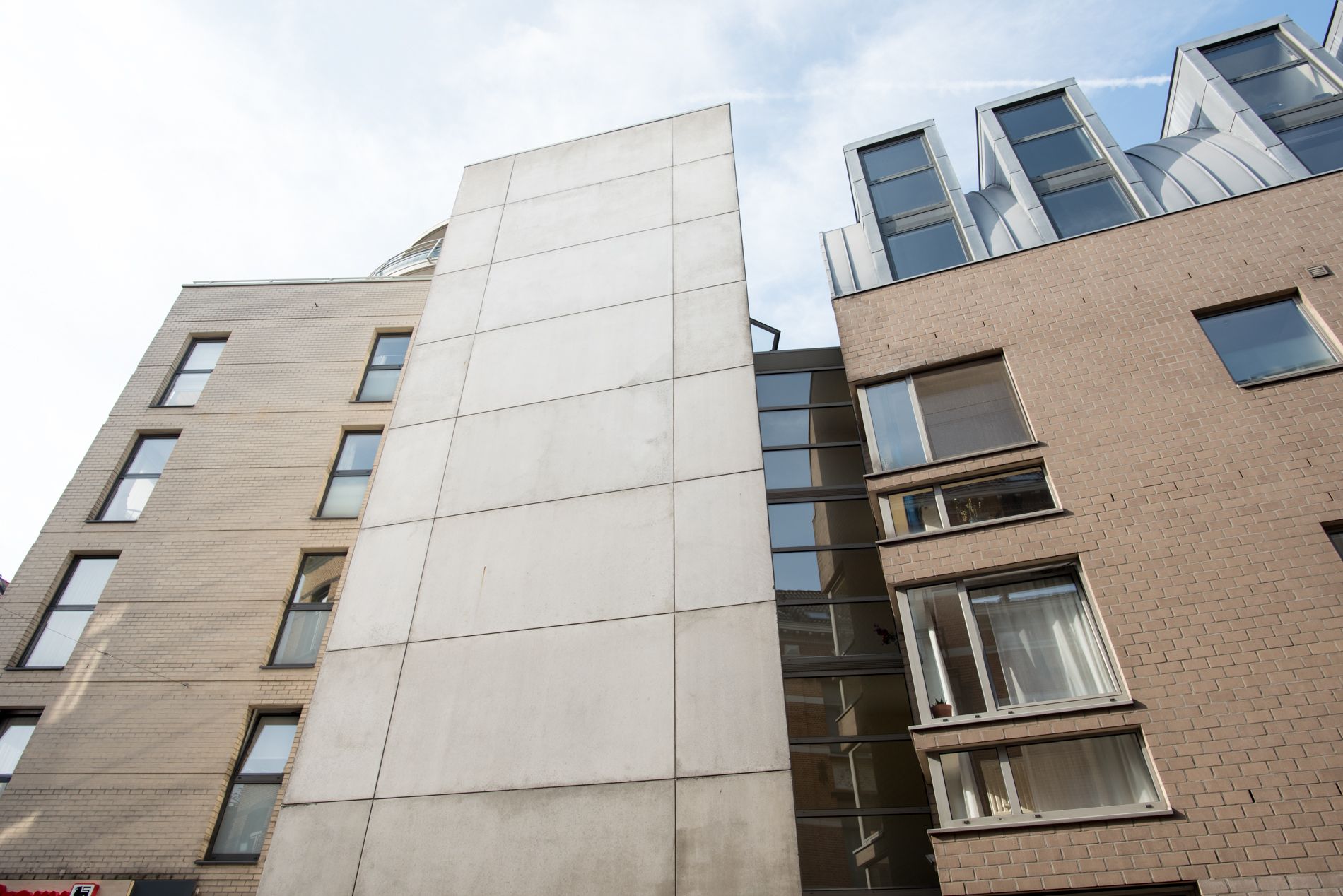 Sfeervol ingericht appartement onder de Onze Lieve Vrouwekathedraal foto 14