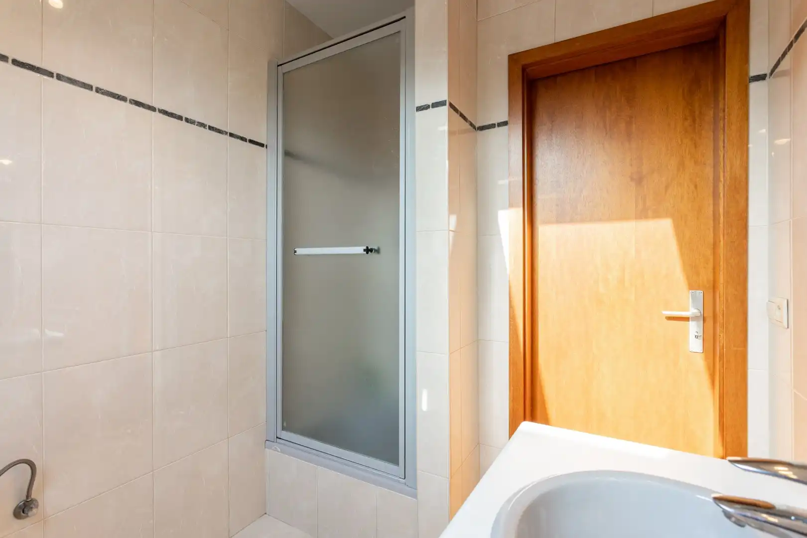 Instapklare gezinswoning met 5 slaapkamers, 2 badkamers en EPC B op topligging in Wezembeek-Oppem foto 24