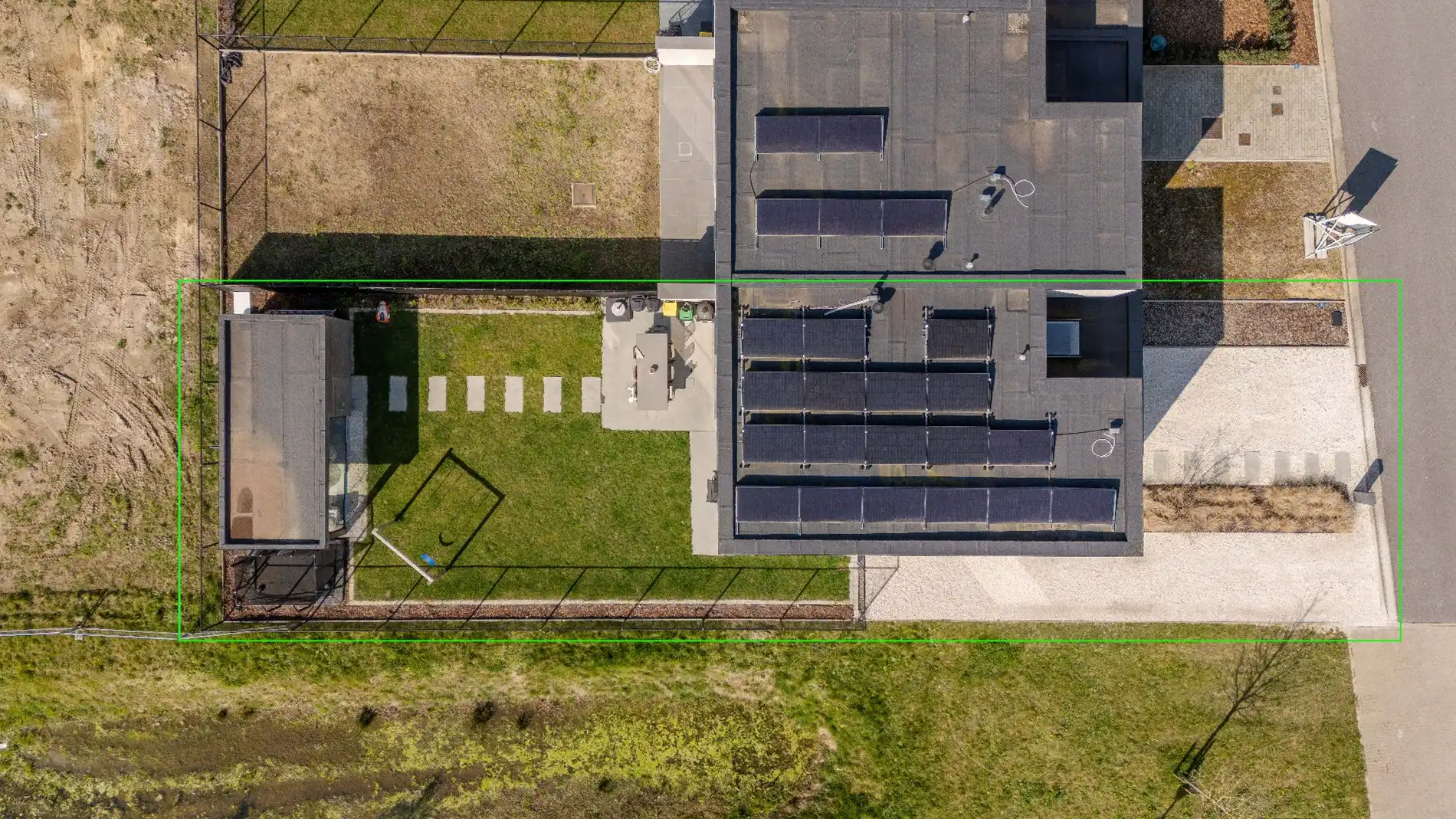 ENERGIEZUINIGE GEZINSWONING MET 4 SLKPS | BUREEL | AANGELEGDE TUIN   foto 29