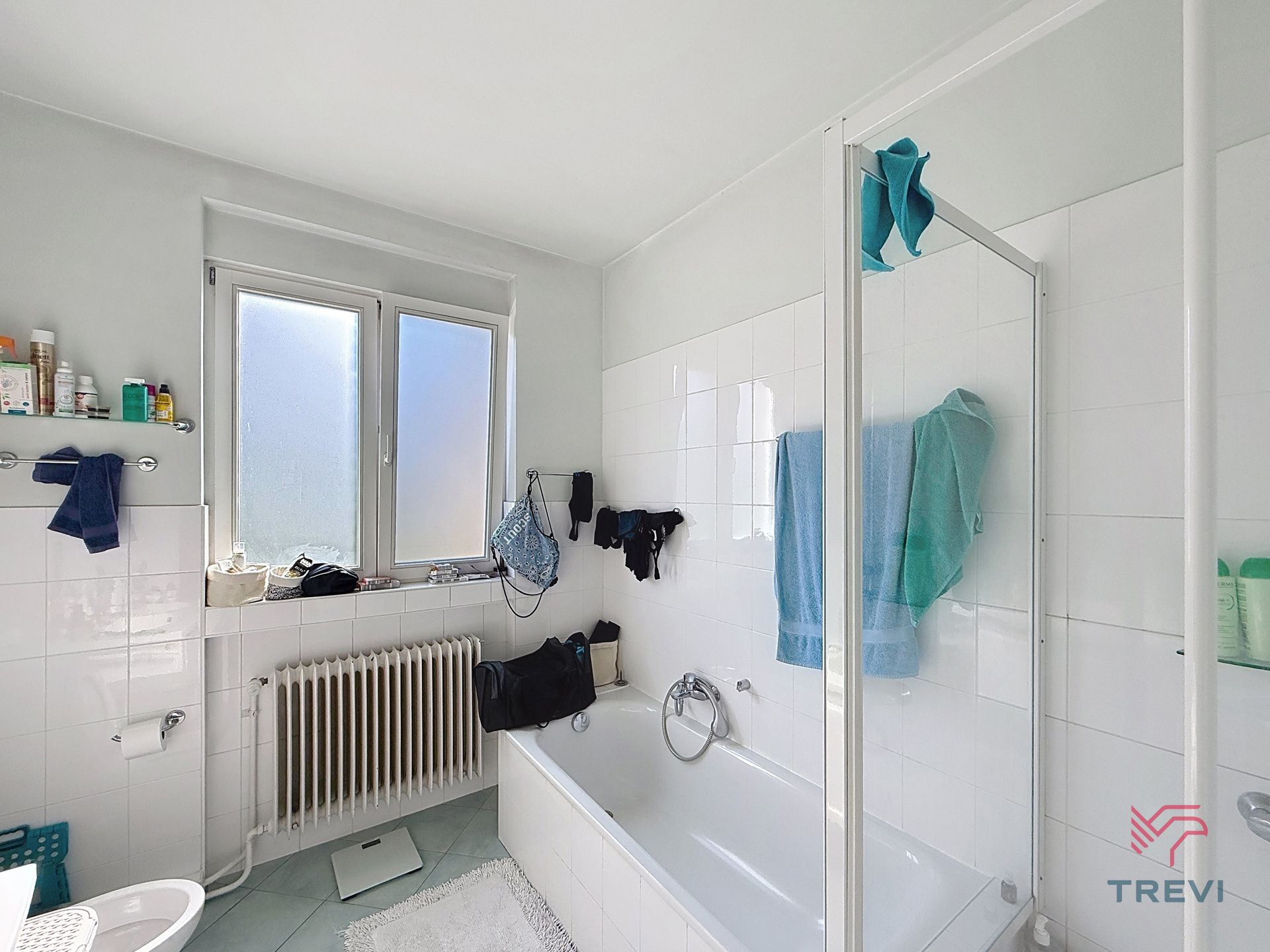 Eengezinswoning met 4 slaapkamers + kantoor en tuin! foto 17