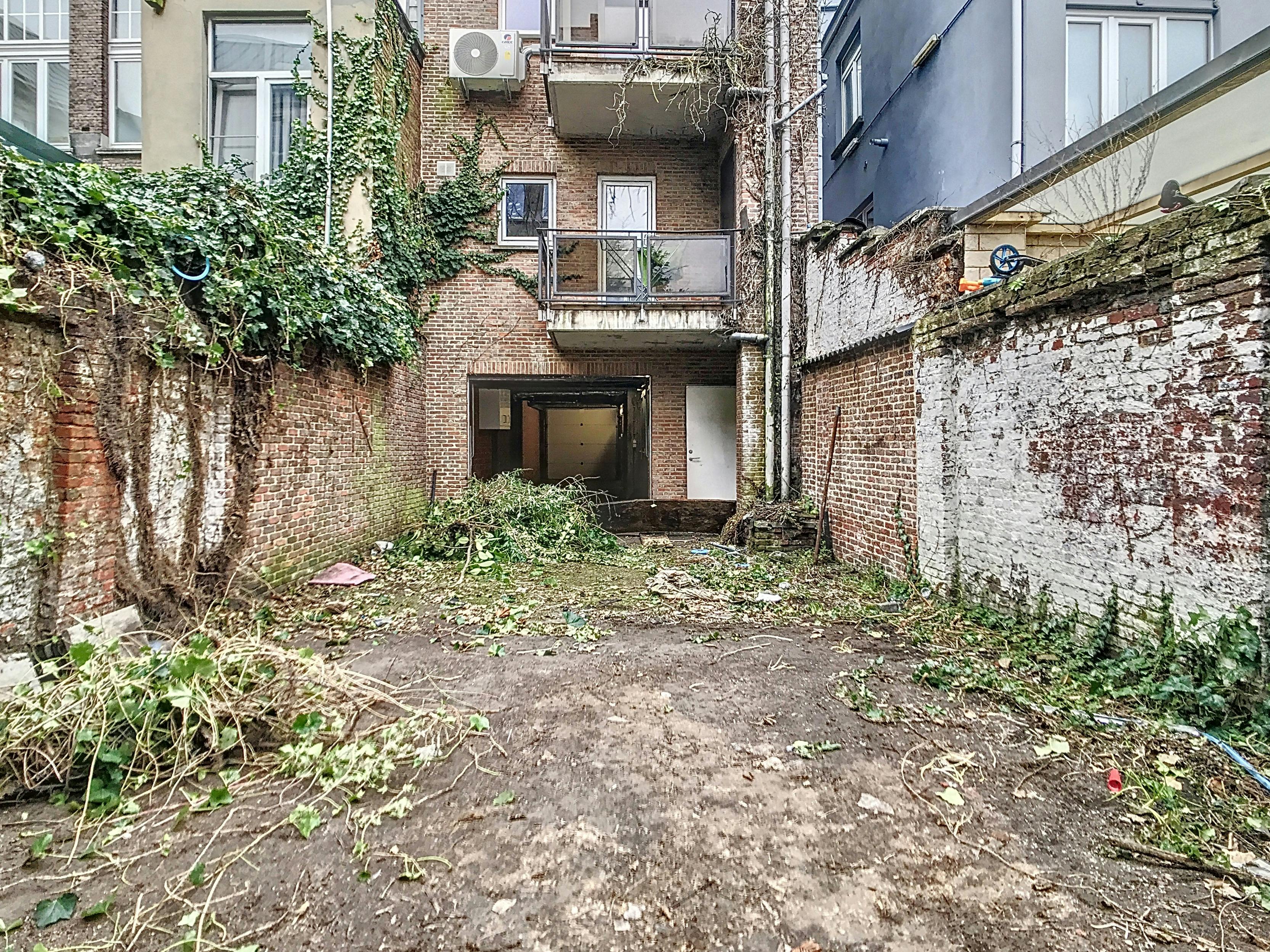 Op te frissen appartement met tuin te koop in Antwerpen foto 17