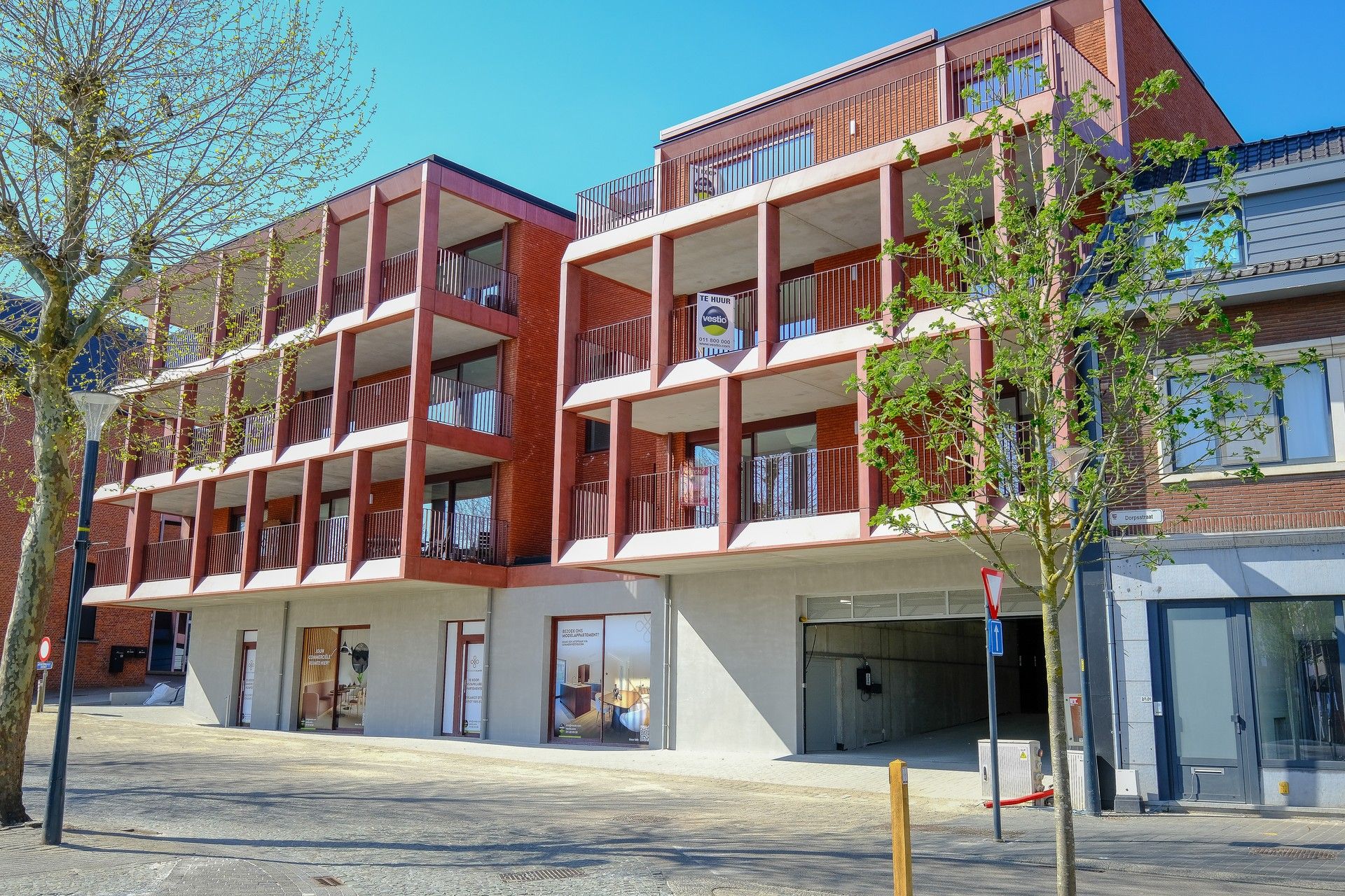 Ruim app met terras van 31m² in centrum Lummen foto {{pictureIndex}}