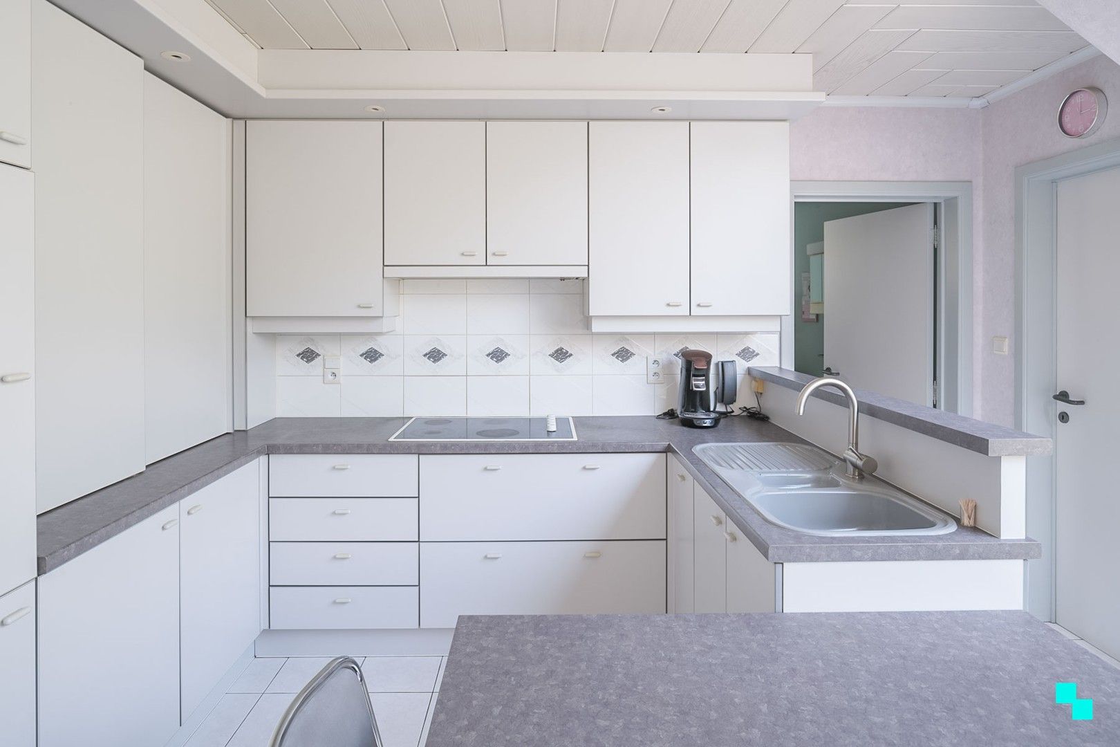 Charmante woning met zonnige tuin te Merelbeke Centrum foto 11