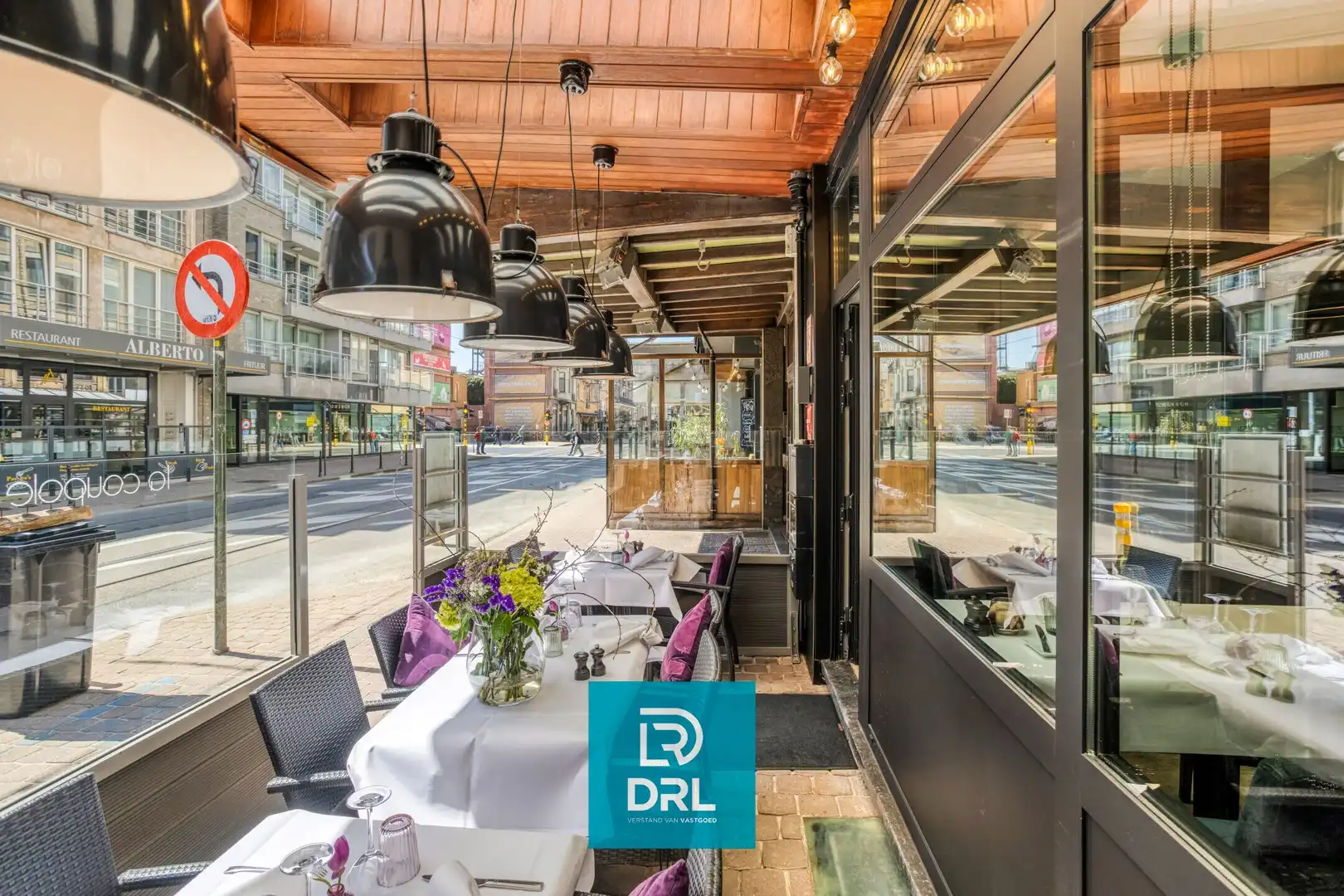 BEDRIJFSGEBOUW met 2 APPARTEMENTEN en HORECAZAAK foto 14