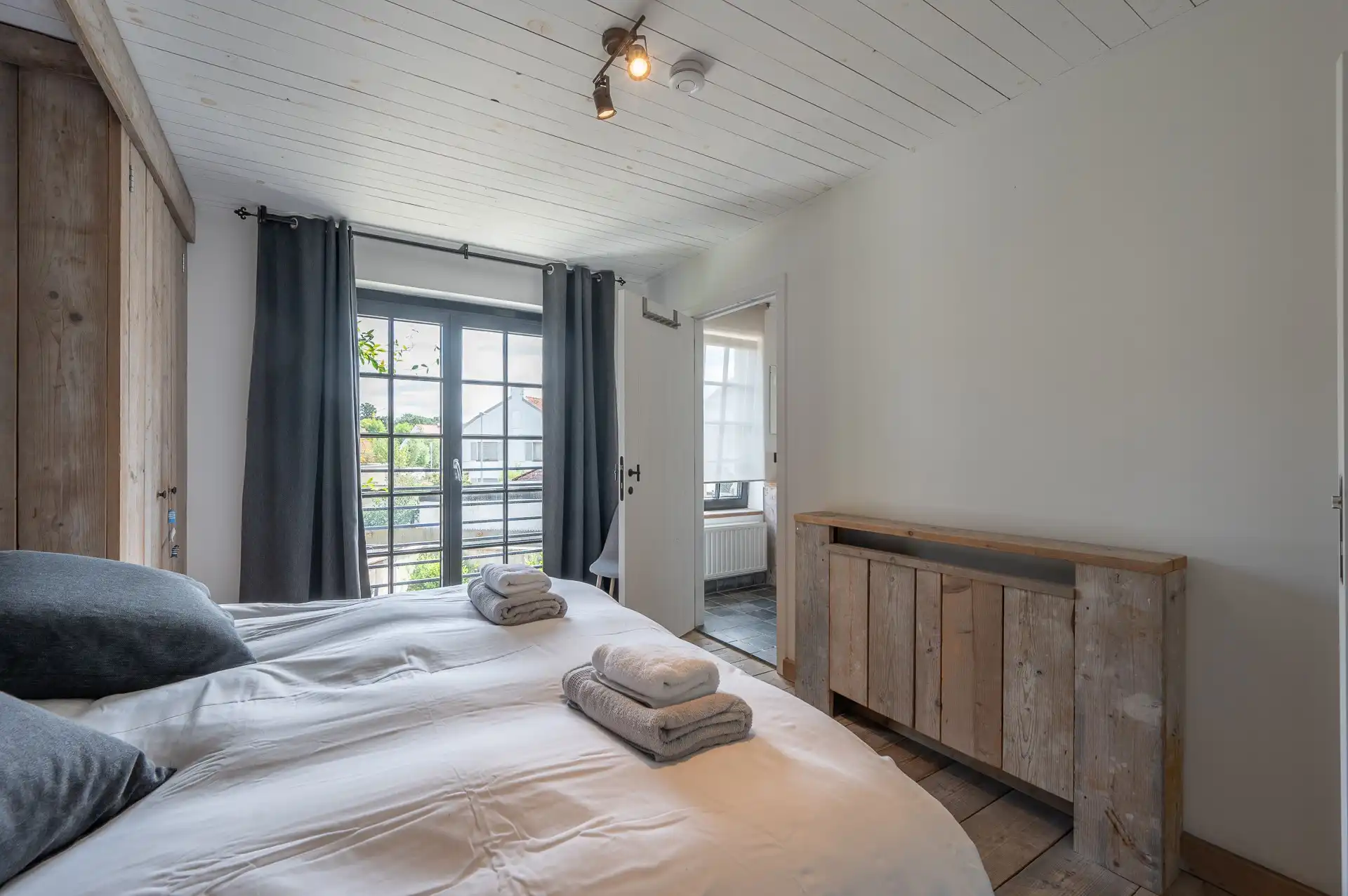 Gemeubeld: recente gezellige woning met 3 slaapkamers in het oude Knokke! foto 11