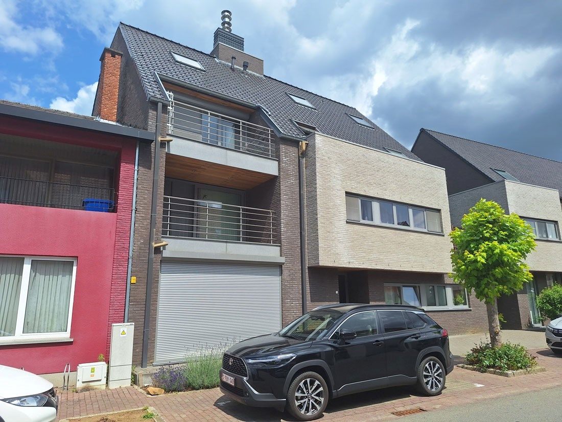 Modern, eigentijds appartement te Zolder centrum foto {{pictureIndex}}