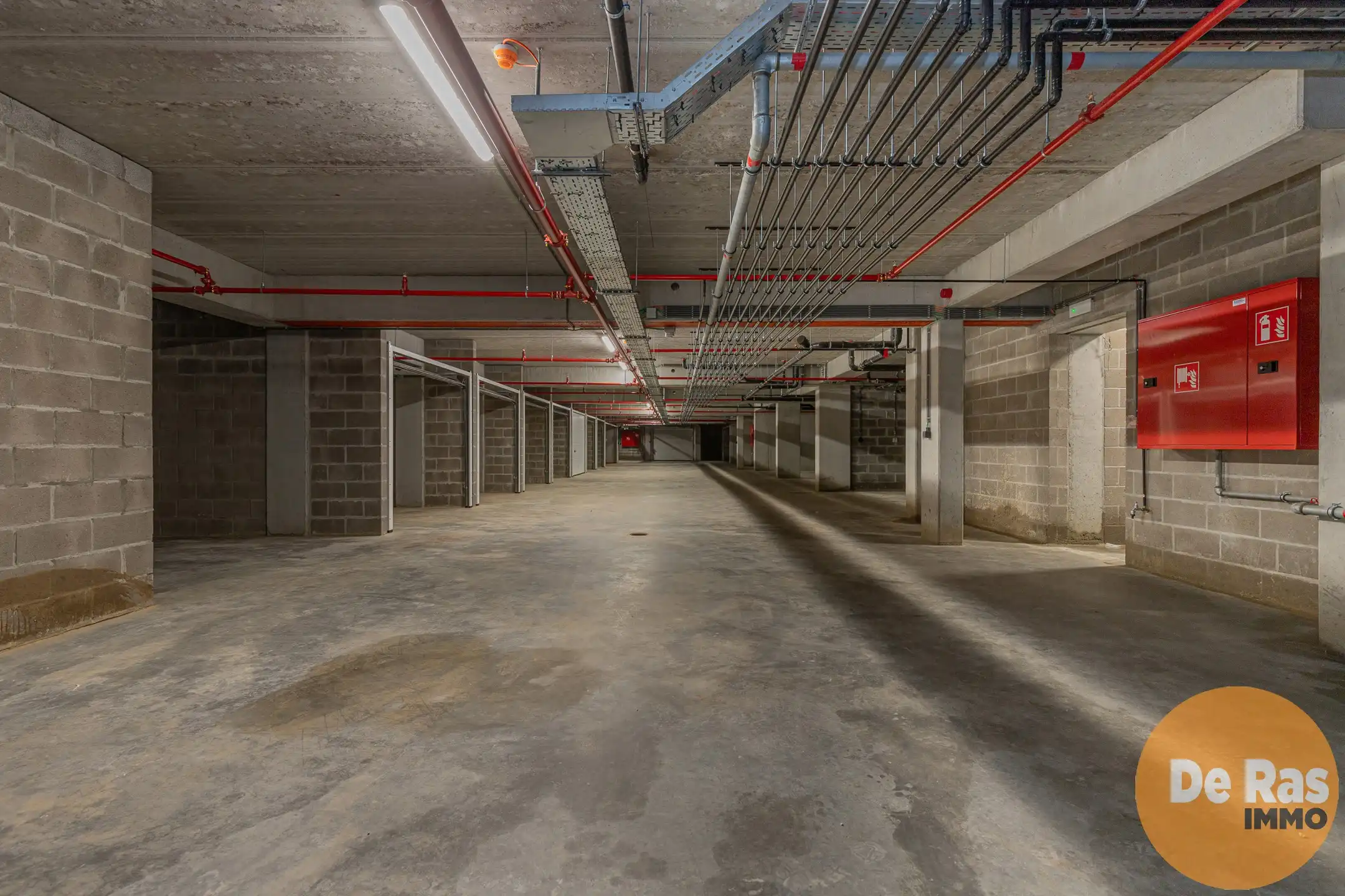 BURST -  Ruim 3 slaapkamer app met tuin en terras foto 5