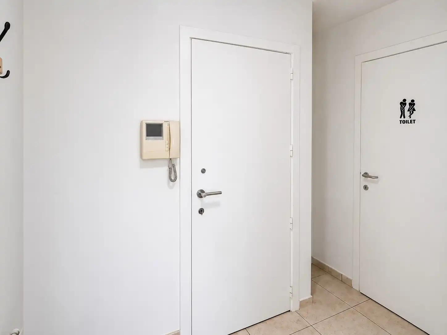 Ruim duplexappartement met 3 slaapkamers nabij het centrum. foto 8