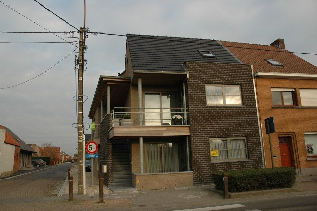 ()=>{if(producerUpdateValueVersion(node),producerAccessed(node),node.value===ERRORED)throw node.error;return node.value} Charles Ampestraat 1 - A/1.1 - 8840 Staden
