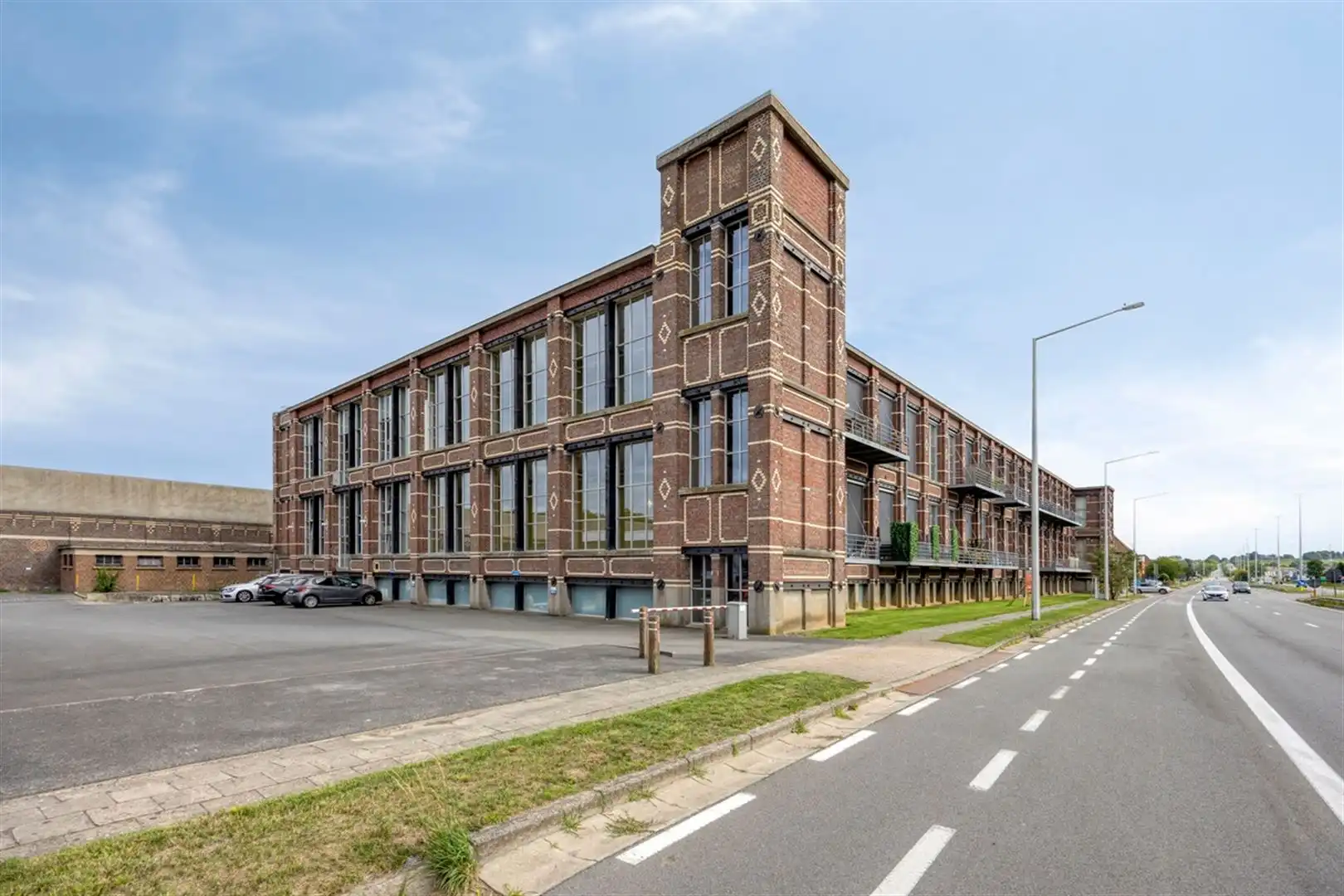 Trendy loft met 2 parkeerplaatsen foto 33