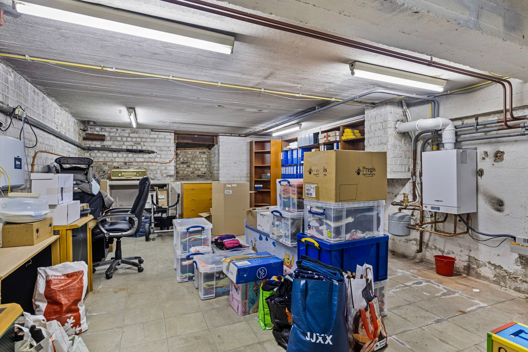 Commerciële handelsruimte (250m2) met diverse mogelijkheden. foto 12