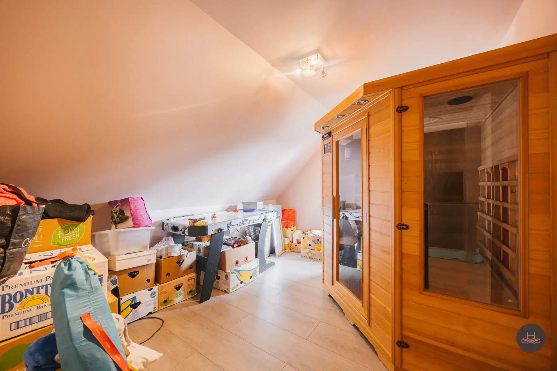 Recent energiezuinige halfopen woning op een royaal perceel foto 20