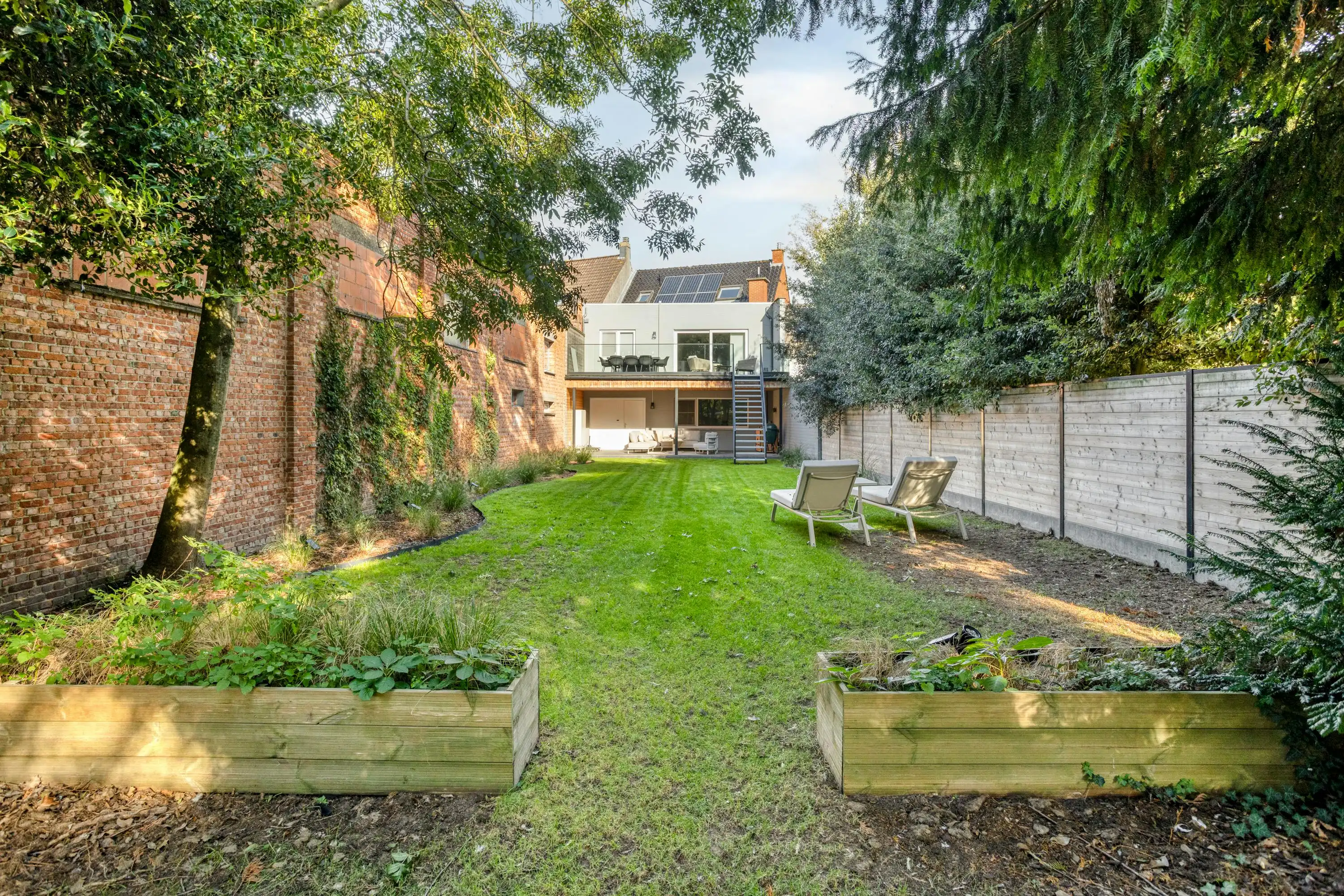 Ruime mooie woning met mogelijkheid tot handel (kapsalon) foto 27