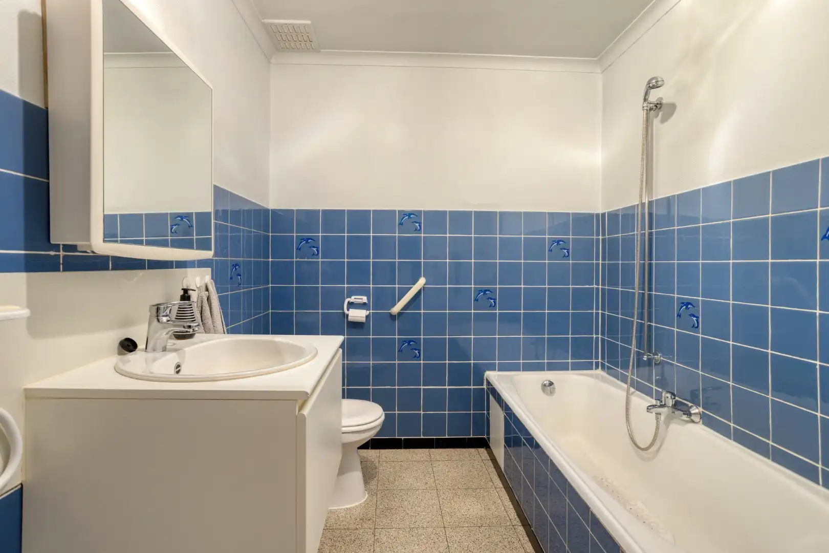 Appartement met 2 slaapkamers en ruime garage! foto 10