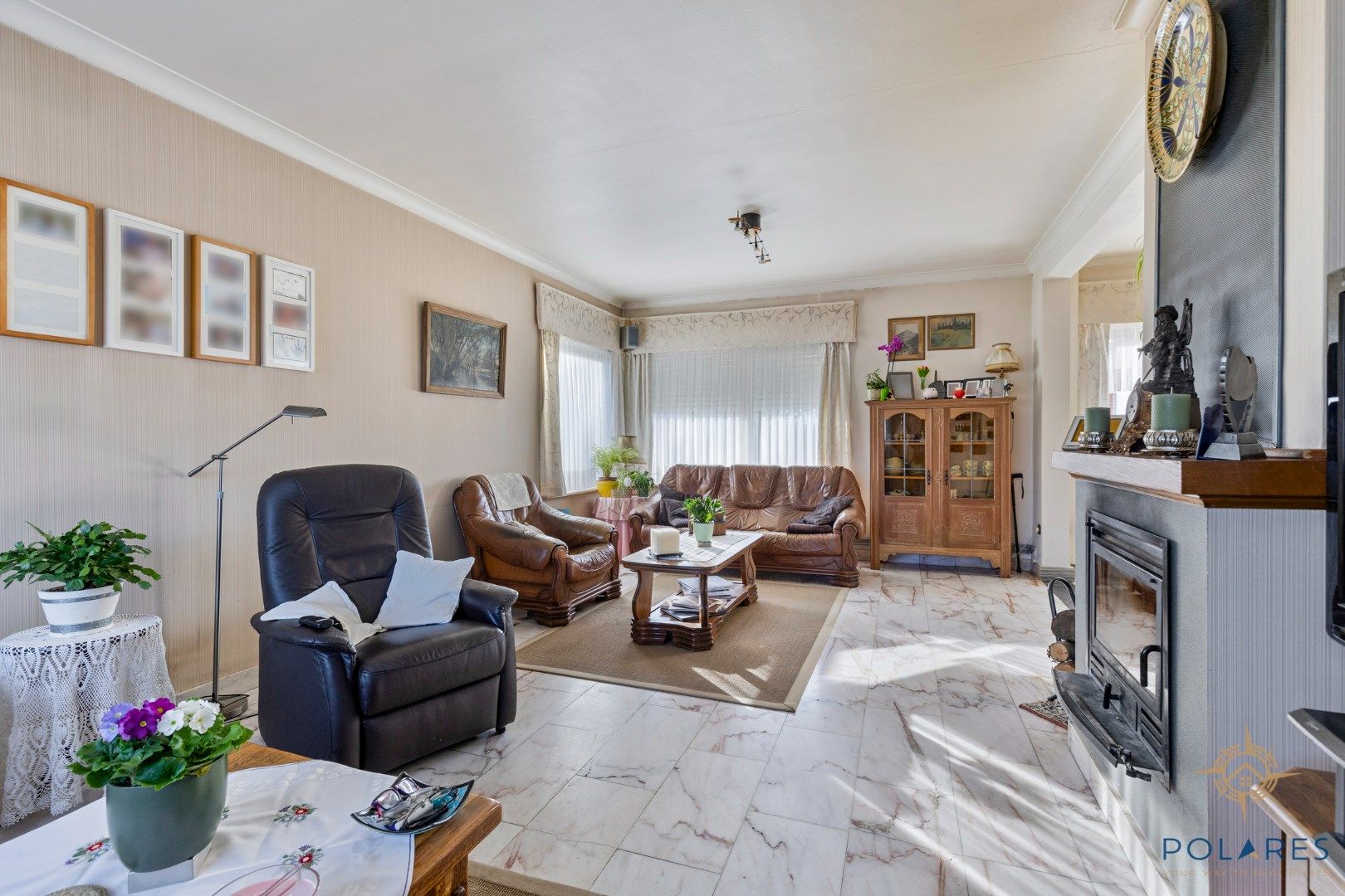 Woning met prachtig uitzicht en bijgebouw. foto 3