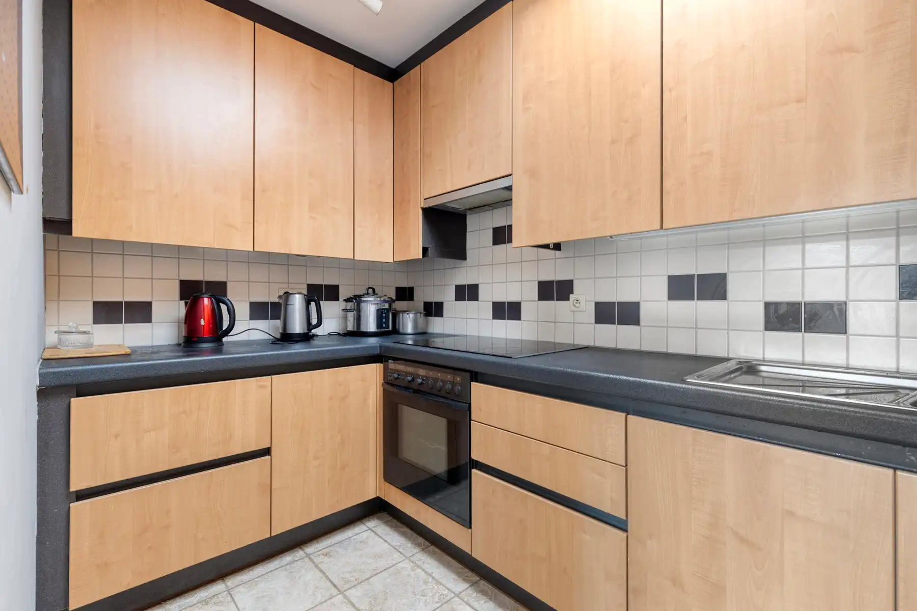 Gezellig 2-slaapkamer appartement met zeer veel lichtinval foto 2