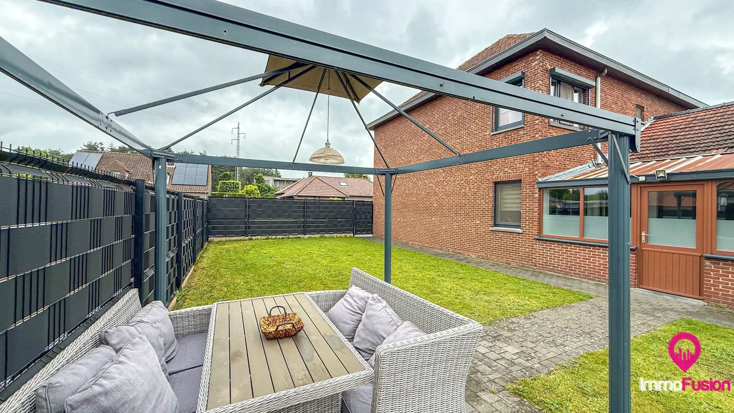 Halfopen woning met tuin en dubbele garage in H-Z! foto 45