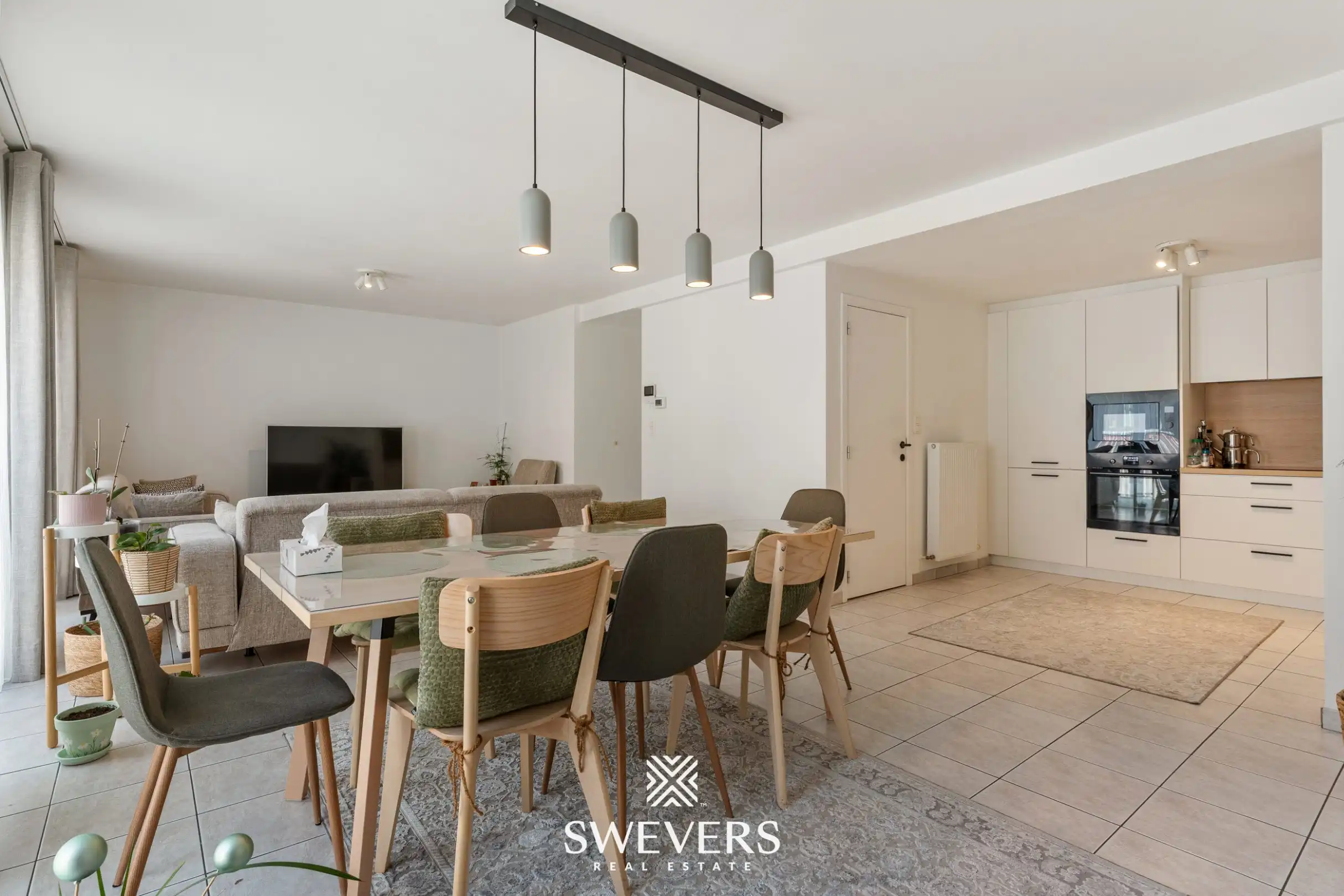 Gerenoveerd 2-slaapkamerappartement met ZW-terras vlak bij Hasselt centrum foto 11