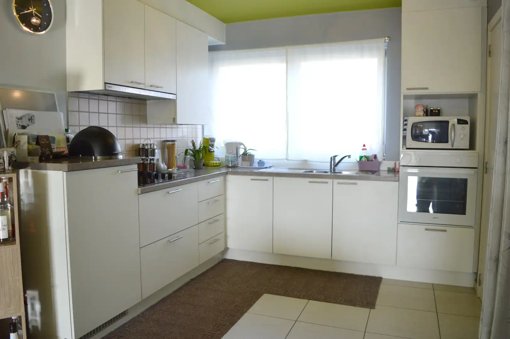 Verzorgd recent 2 slaapkamer appartement foto 6